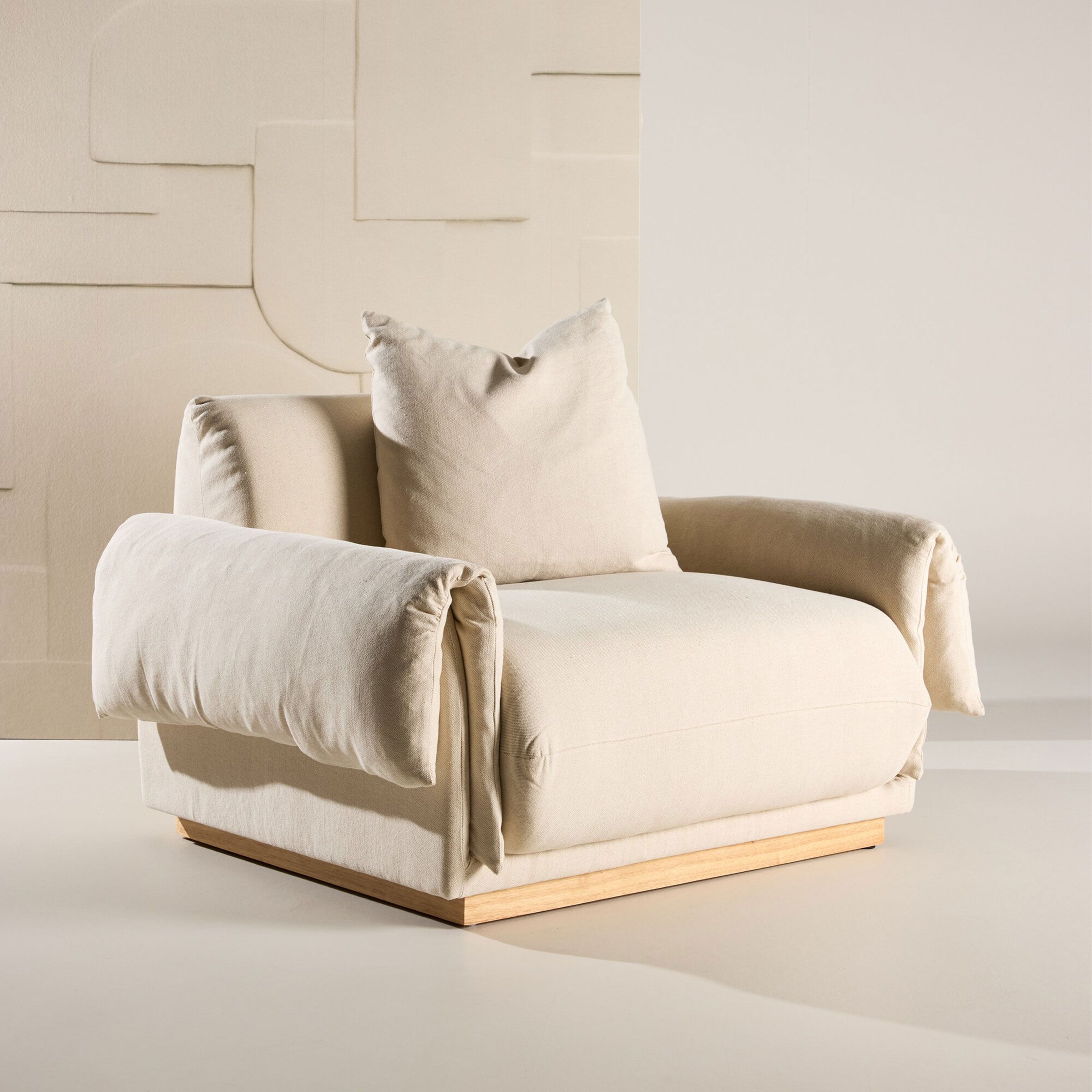 Nohr Fauteuil Lisa – Tijdloze linnenlook in zacht beige
