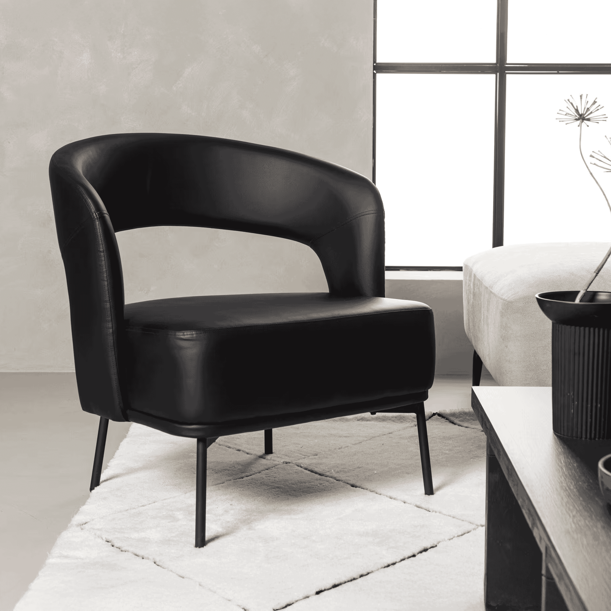Nohr Fauteuil Nygel in Lederlook – Strakke Zwarte Zitplek voor een Modern Wooninterieur