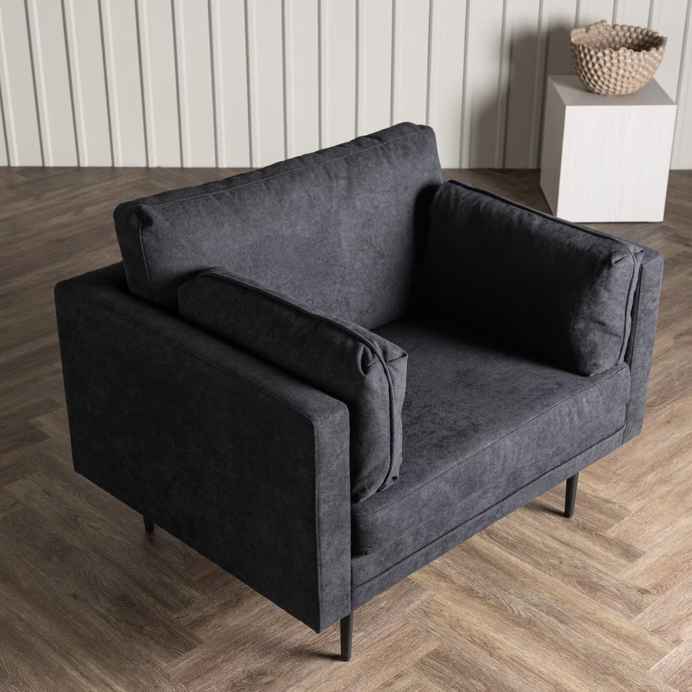 Nohr Fauteuil Tylan Linnen – Zwart: Modern comfort en stijlvolle eenvoud