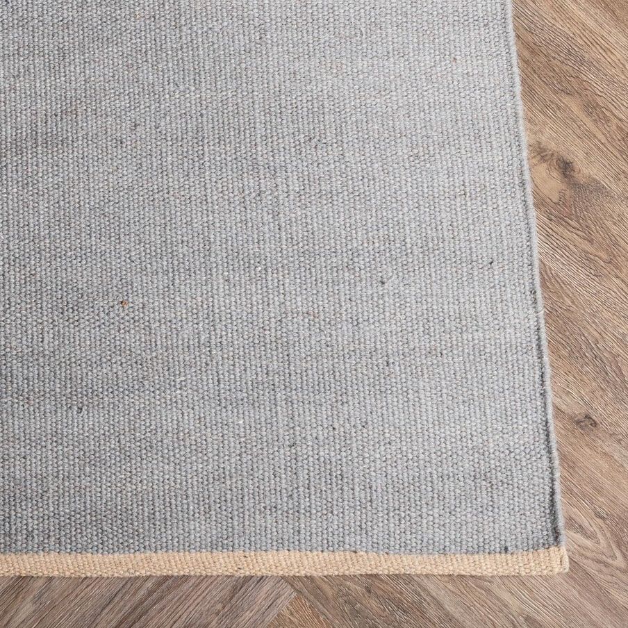 Nohr Keefe handgeweven vloerkleed 200×300 cm – Lichtgrijs