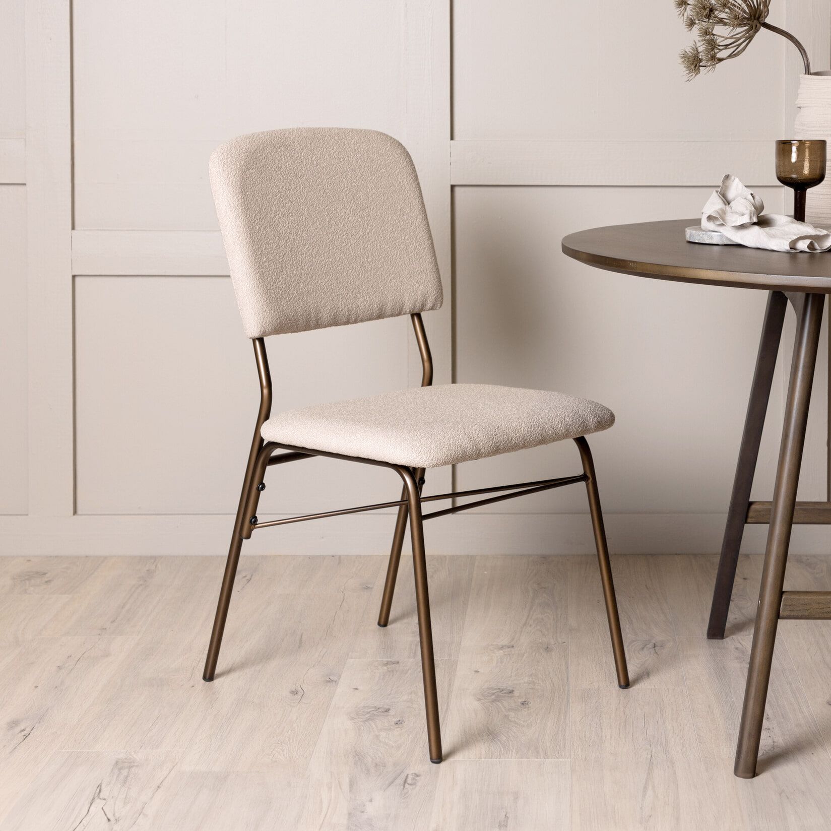 Nohr Kristena Eetkamerstoel in Beige – Comfort en Stijl voor elk Interieur