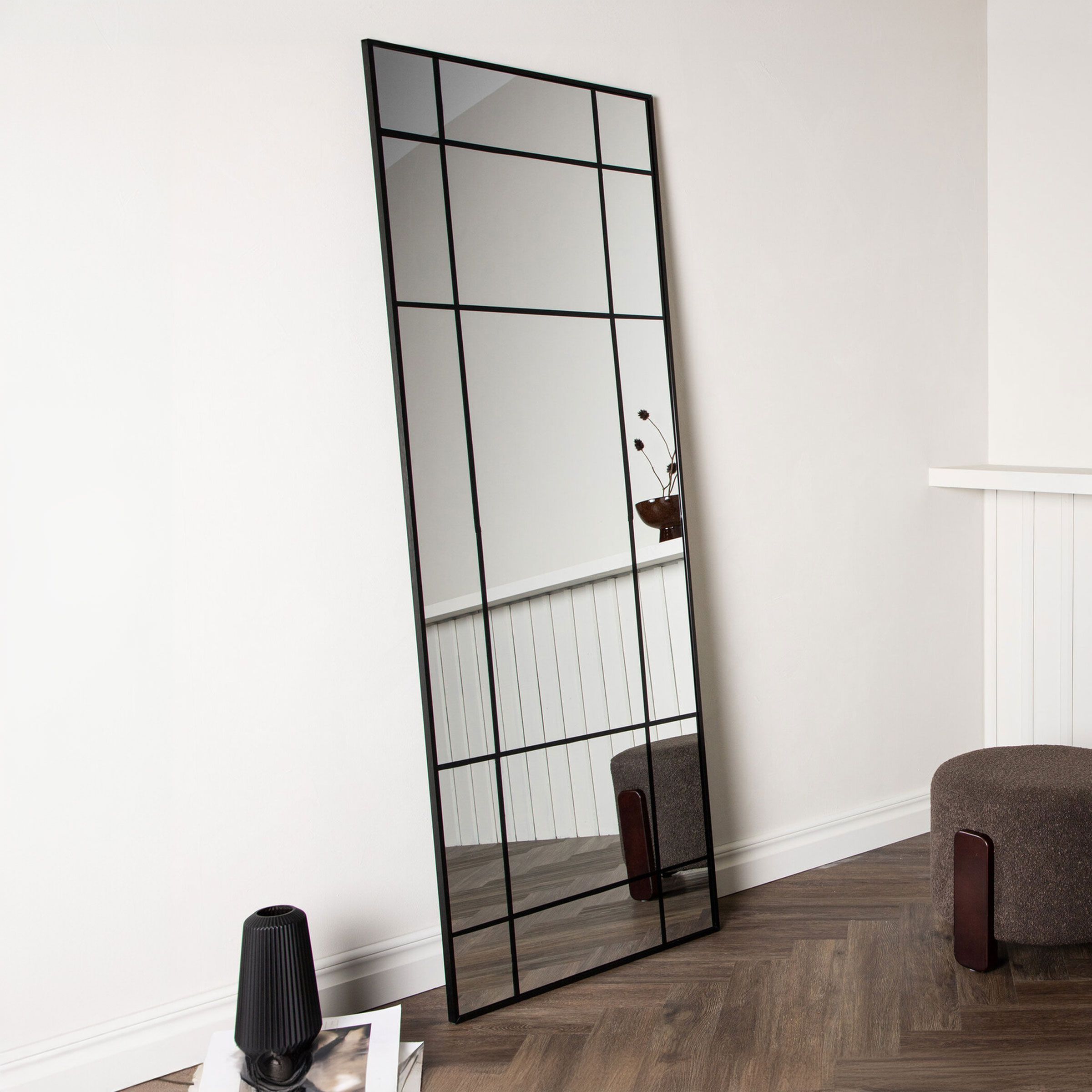 Nohr Madiha Spiegel – Zwarte rasterspiegel 193 × 67 cm voor een minimalistisch interieur