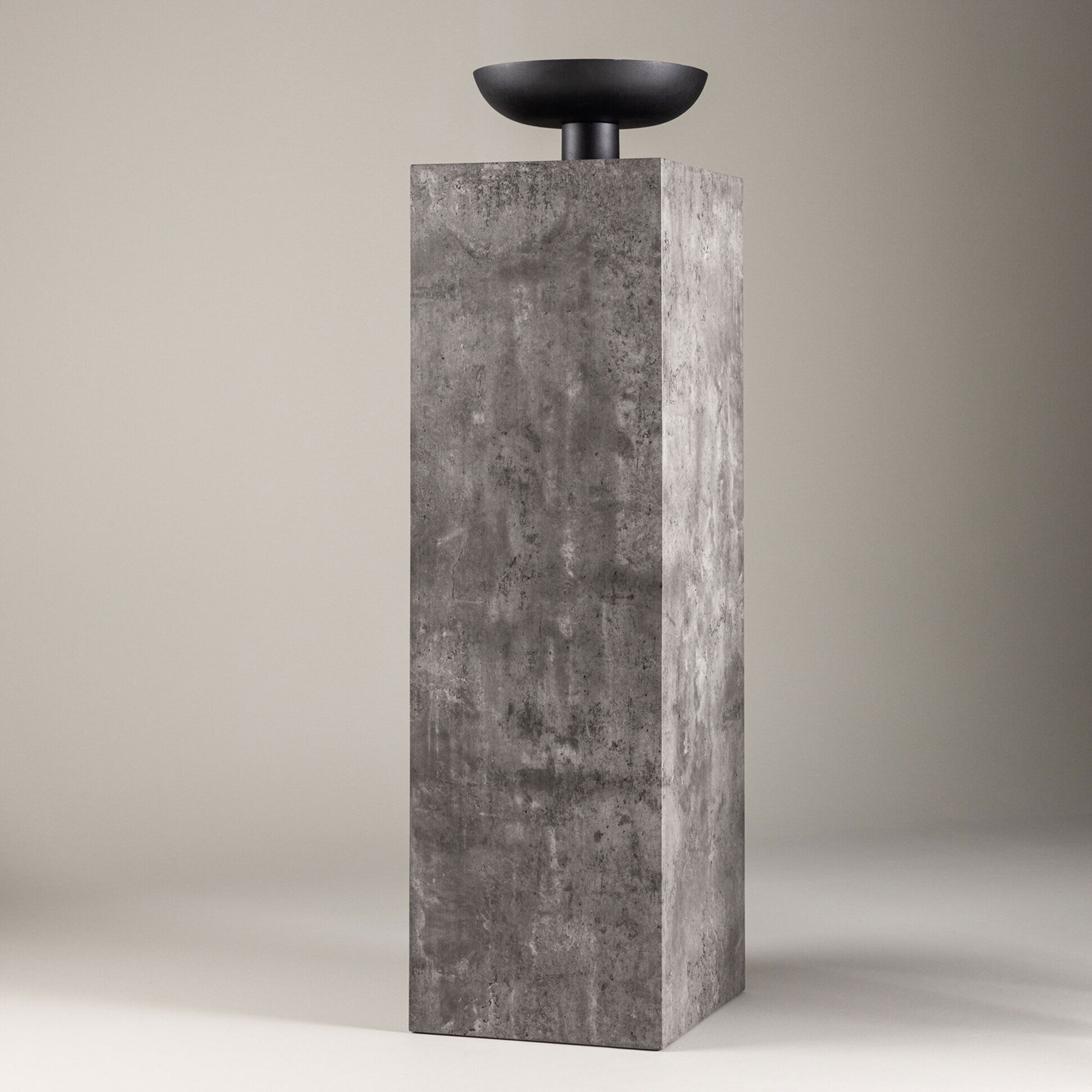 Nohr Nykole Zuil – Strakke 130 cm Bijzettafel in Grijs