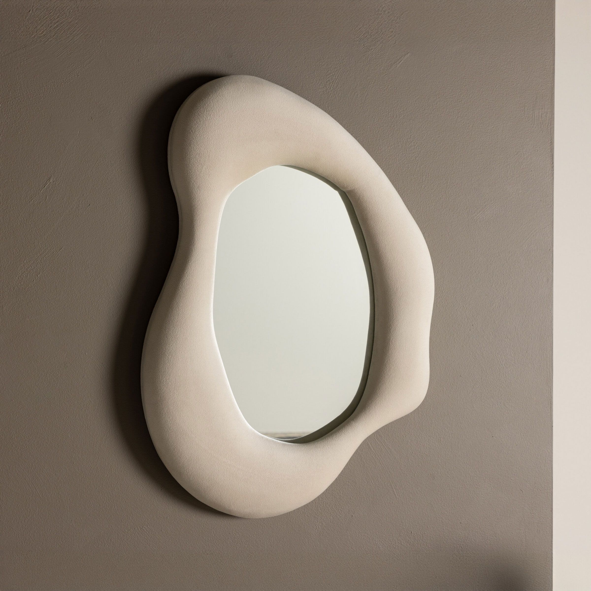 Nohr Organische Spiegel Lake Velvet – Beige Japandi Elegantie voor Elke Wand