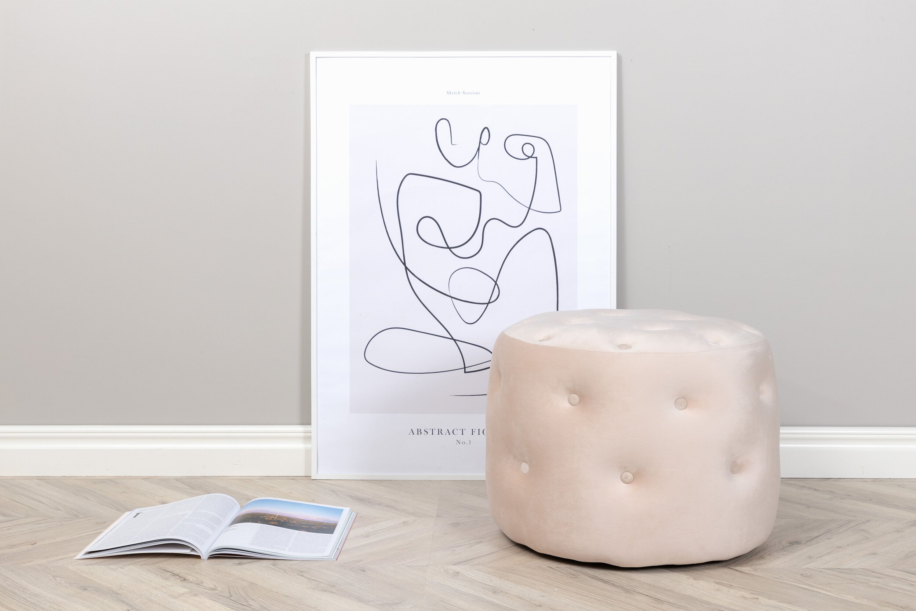 Nohr Poef Melony Velvet – Luxe Beige Fluwelen Zitpoef voor Stijlvolle Interieurs