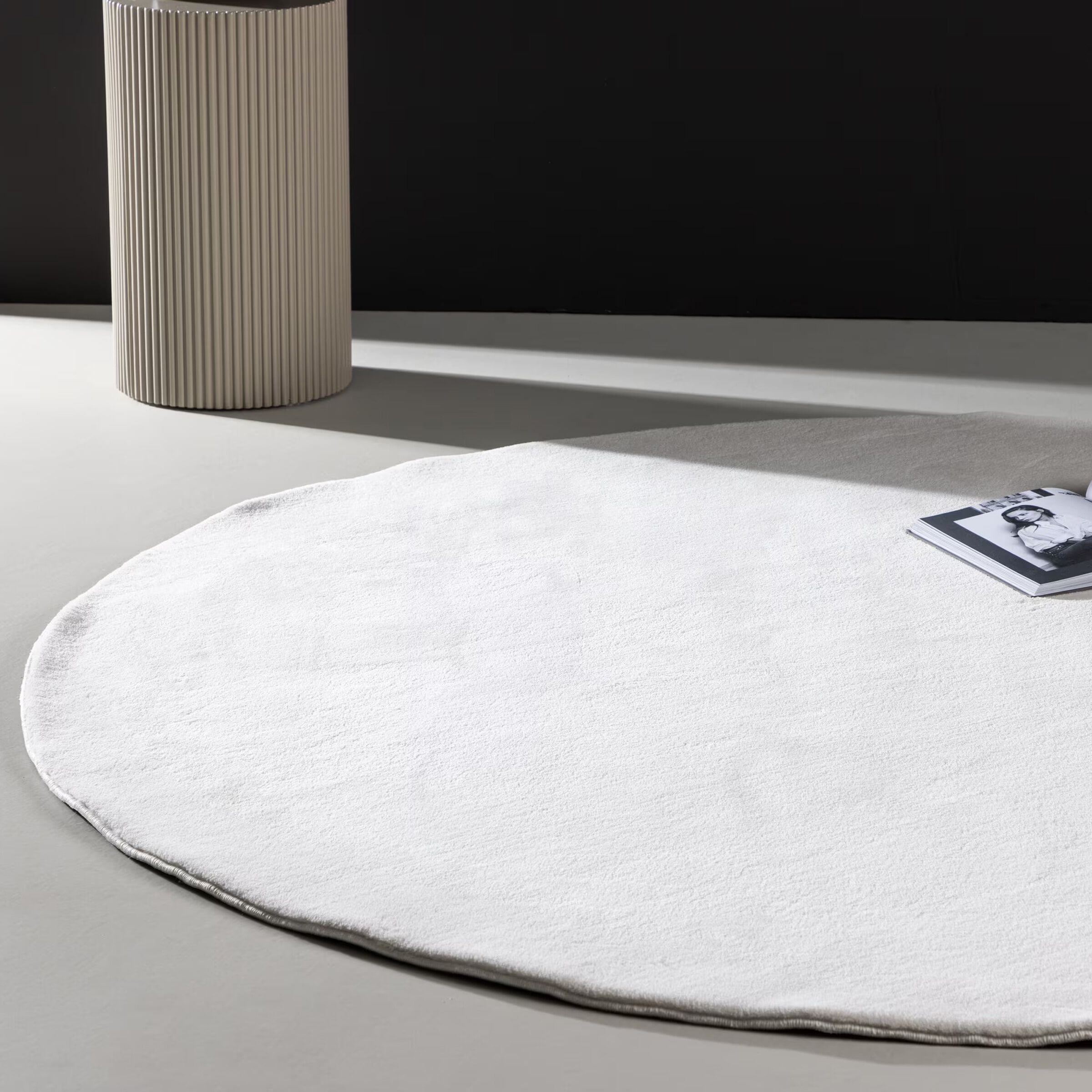 Nohr Rond Vloerkleed Shimika 200 cm – Strak Wit voor een Moderne Leefruimte