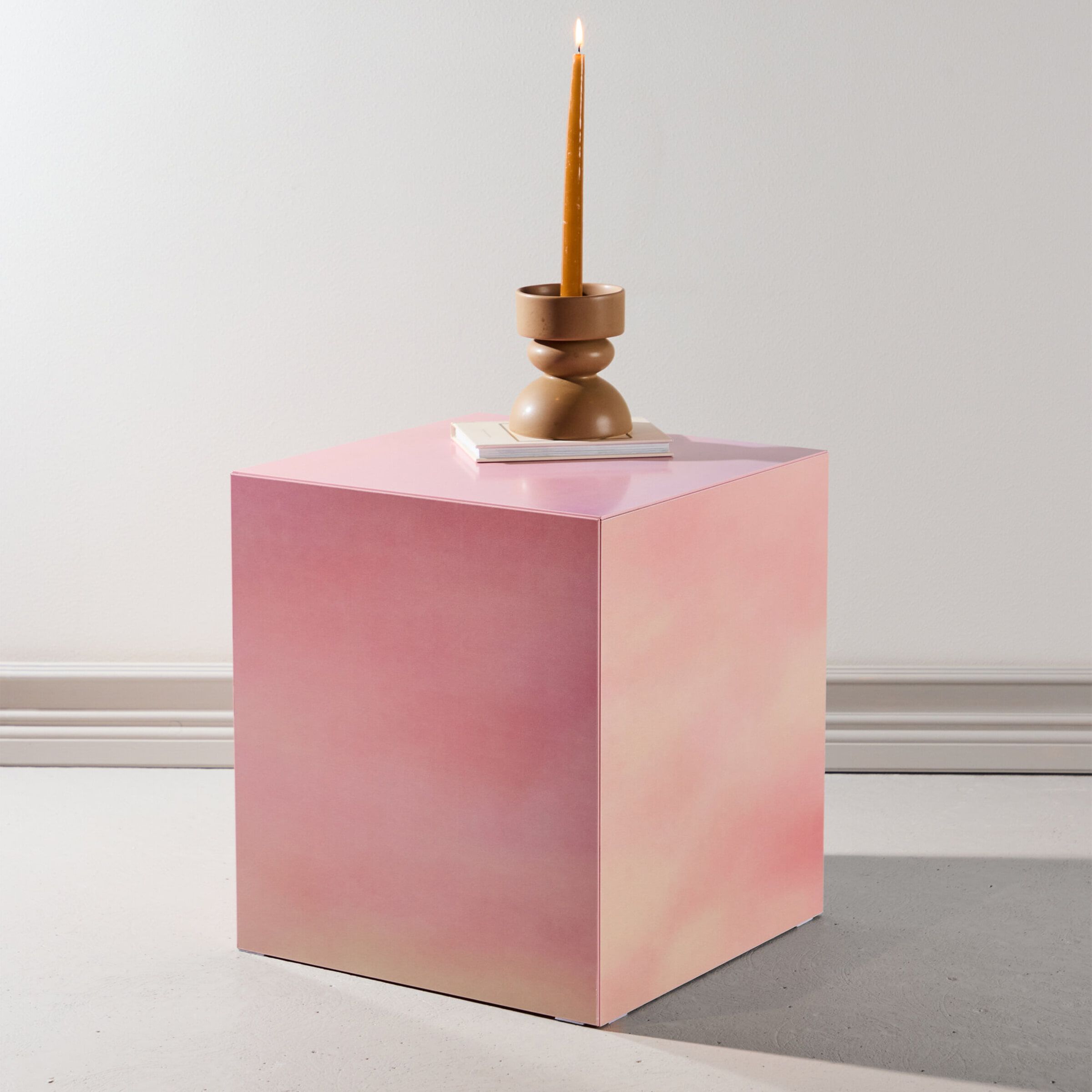 Nohr Salontafel Katiana – Strakke Roze Vierkante Bijzettafel 40 × 40 cm
