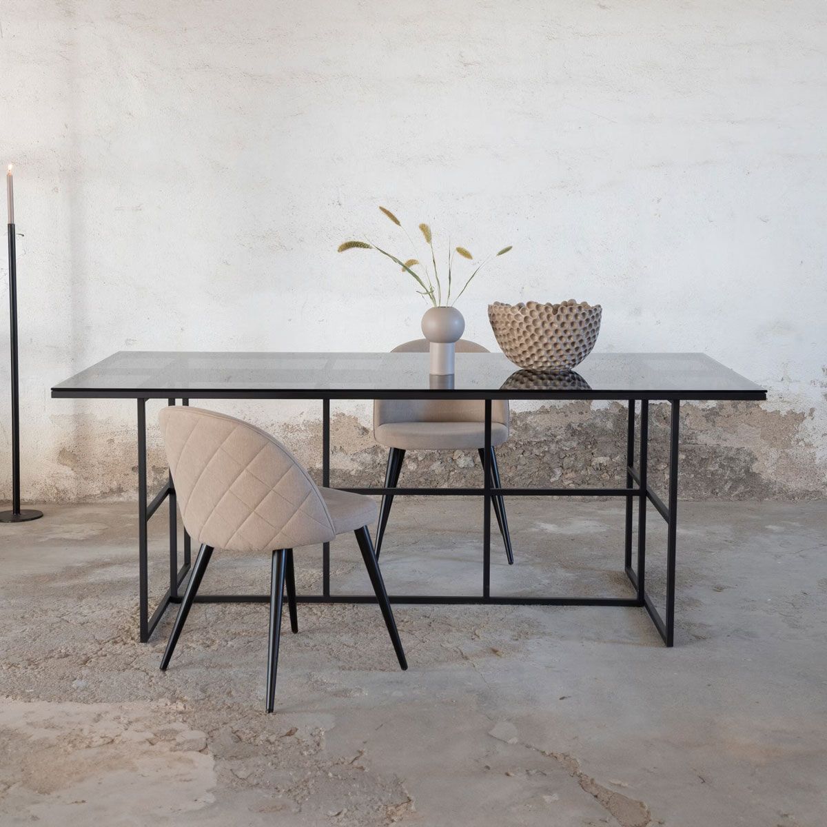 Nohr Shamyra eettafel 200 × 90 cm – strak zwart glas met industrieel onderstel