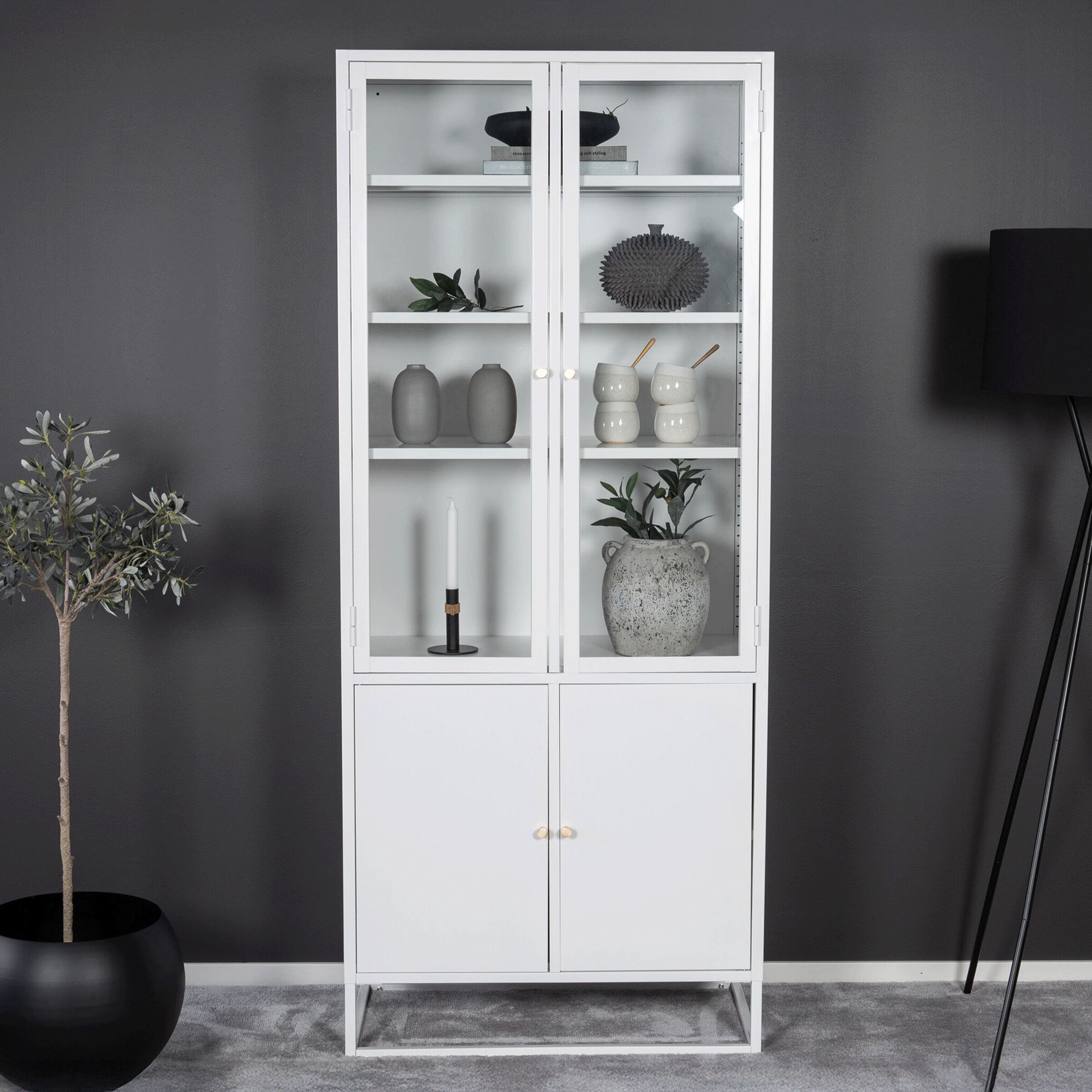 Nohr Shaune vitrinekast 190 cm – strak wit industrieel design