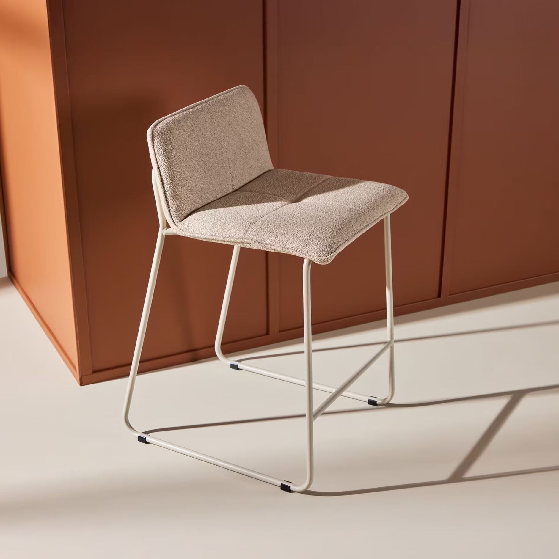 Nohr Sheridan Barkrukken in Beige Bouclé – Comfort en Stijl voor jouw Keukeneiland