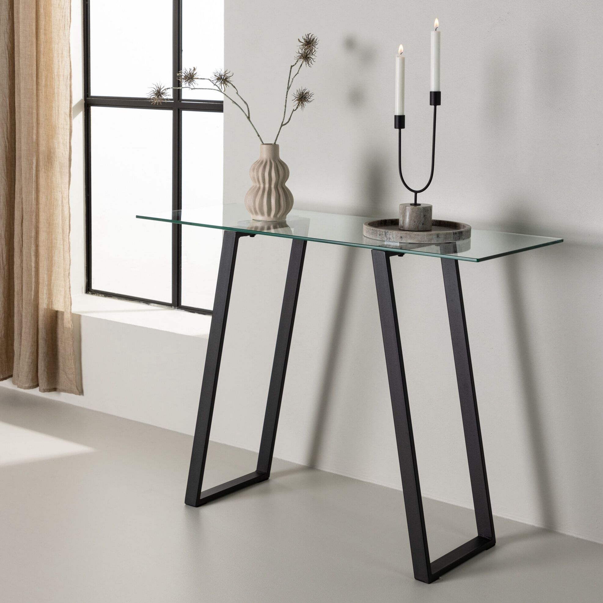 Nohr Sidetable Shequita – Strak Glazen Bijzettafeltje in Zwart Staal