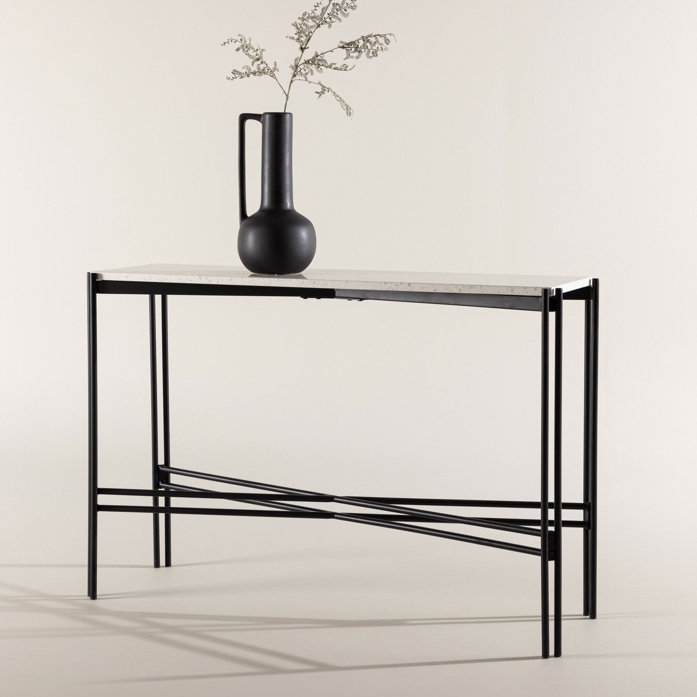 Nohr Sidetable Yasemin Terrazzo – Wit blad, zwart stalen onderstel, 110 cm