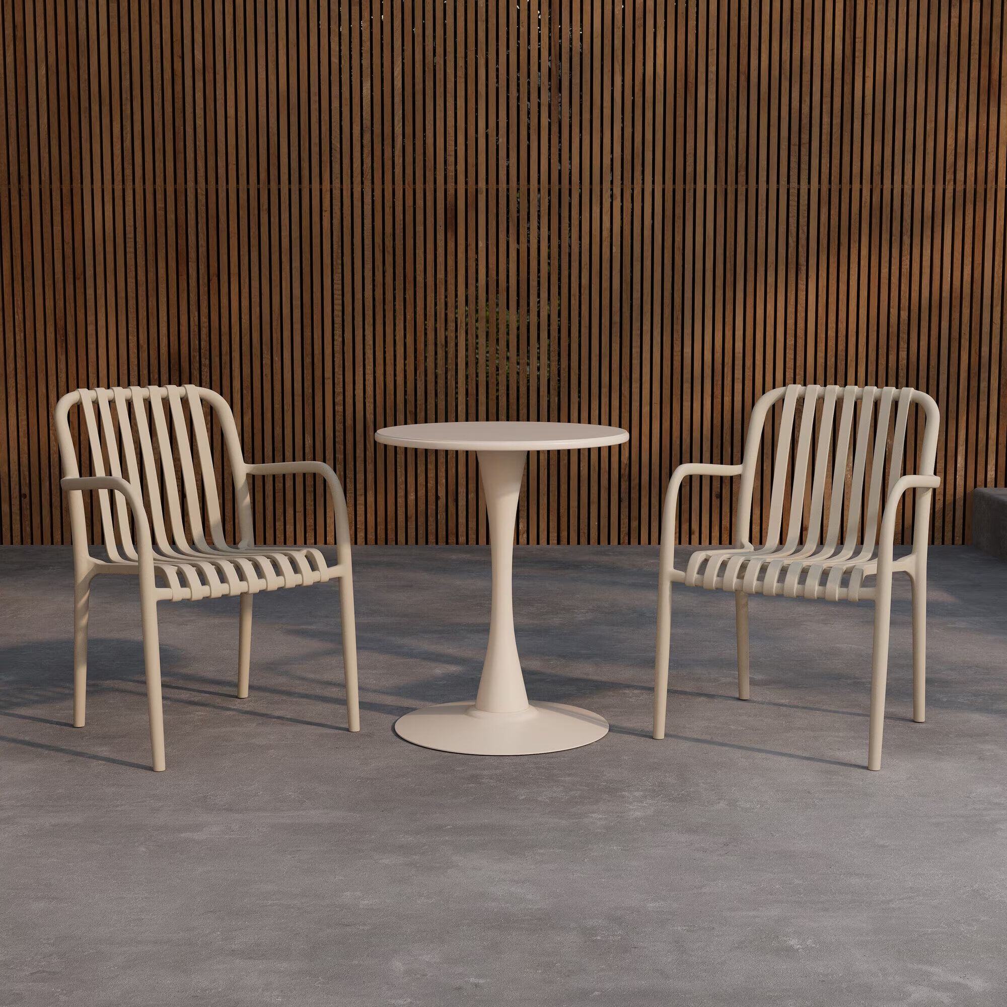 Nohr Takeisha Bistroset – Compacte ronde tafel met twee stoelen in stijlvol beige