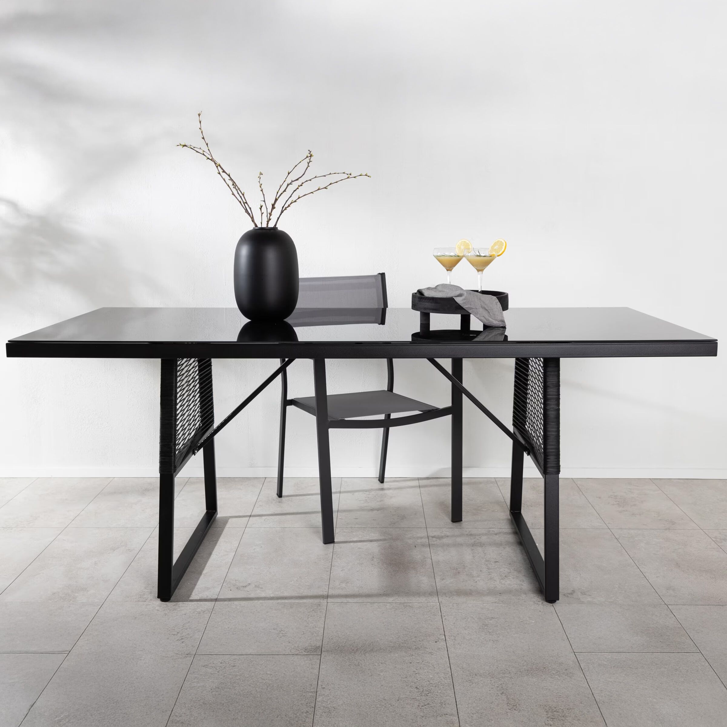 Nohr Tuintafel Marye – Stijlvolle Zwarte Glastafel voor de Tuin (193 × 90 cm)