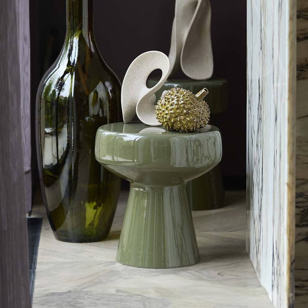 Olijfgroene ronde bijzettafel Dakwa – Modern design van Light & Living