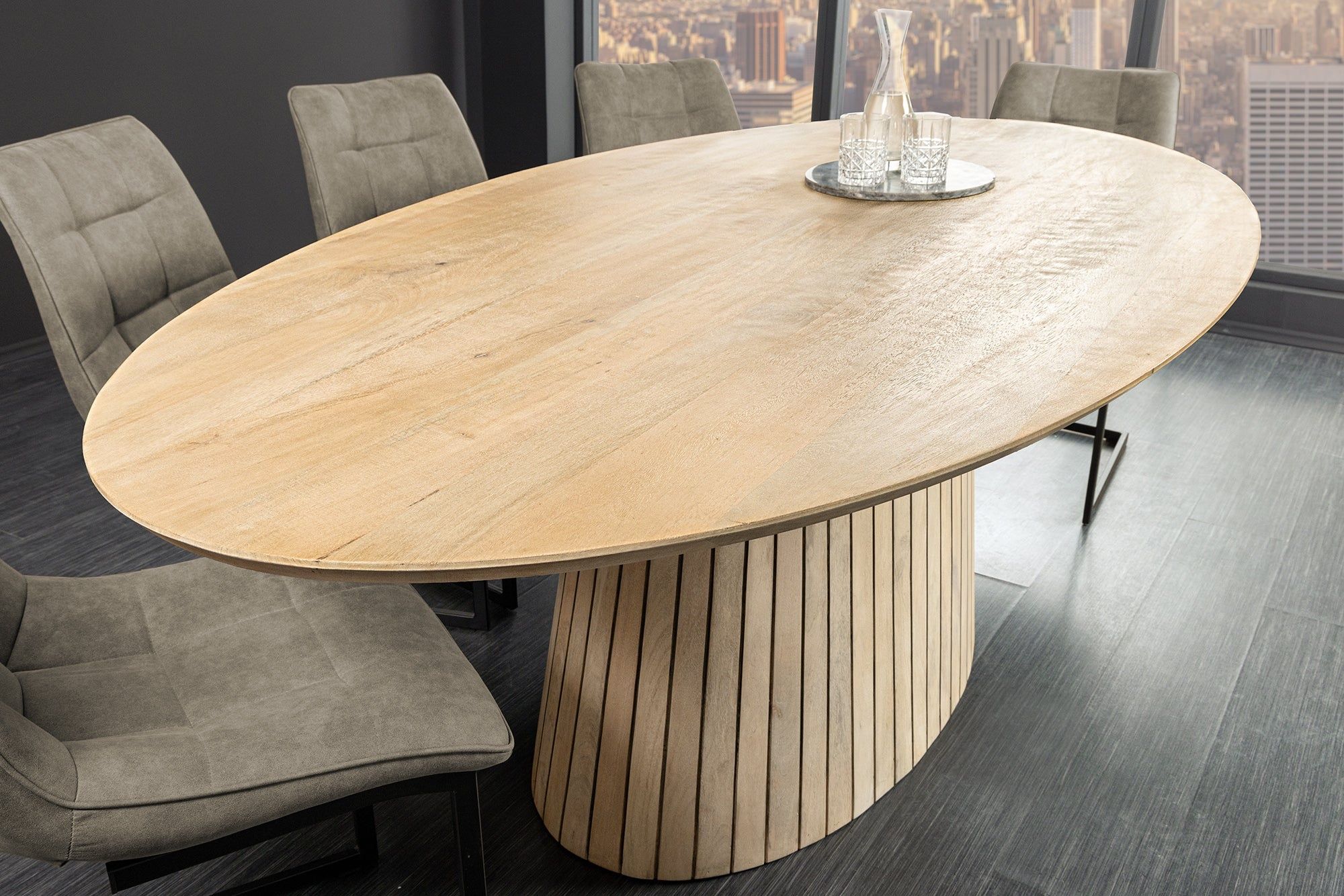 Ovale eettafel Art Deco 220 cm – witgekalkt massief mangohout met zuilvoet