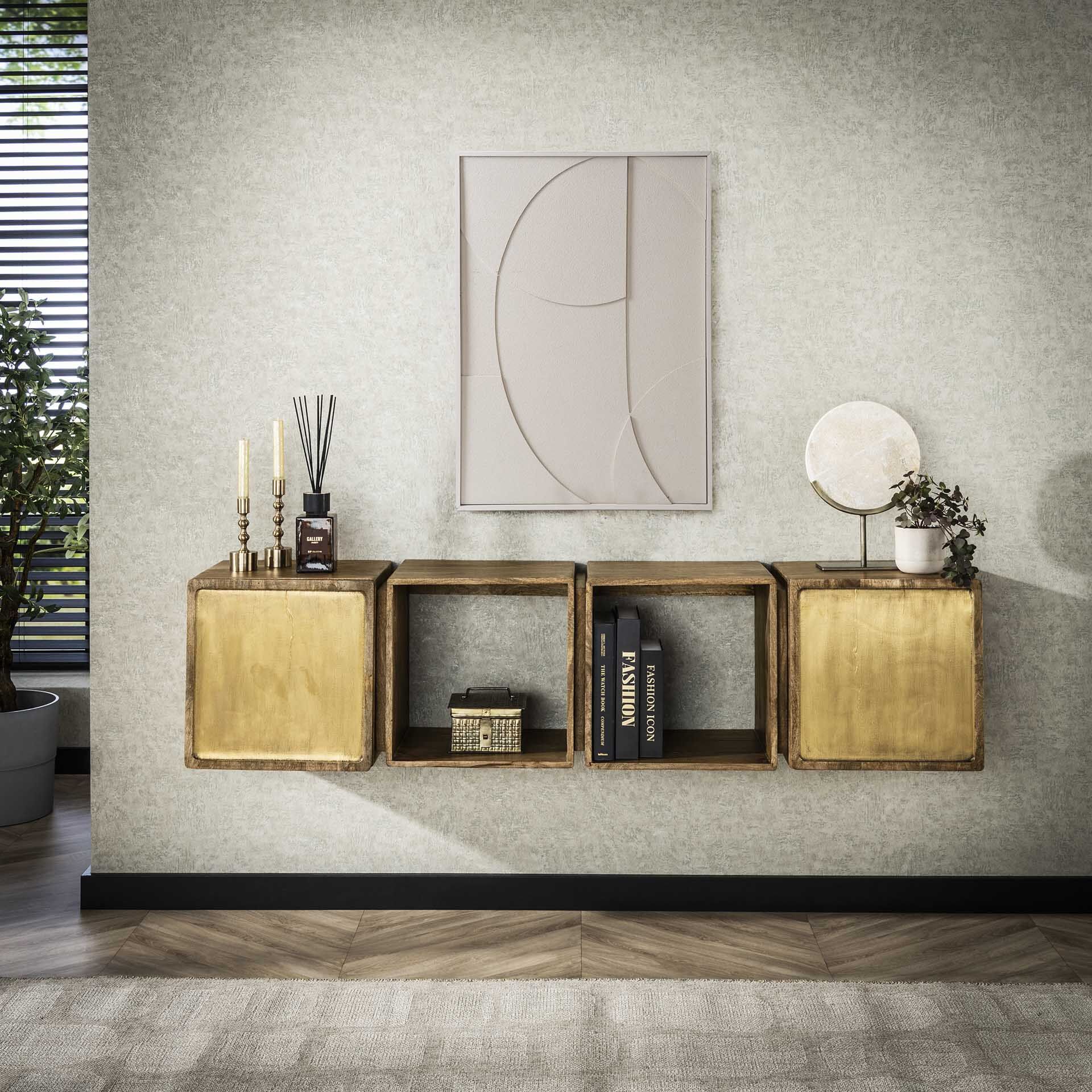 Renée Zwervend Dressoir van LifestyleFurn – Elegante Opbergruimte in Mangohout & Messing