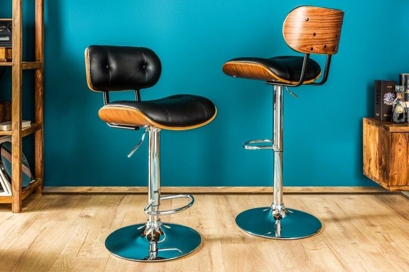 Retro barkruk CLASSICO – Verstelbare zwarte barkruk met walnootfineer | Invicta Interior