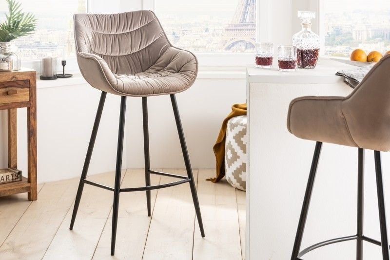 Retro barkruk The Dutch Comfort – champagne fluwelen zitstoel met voetsteun
