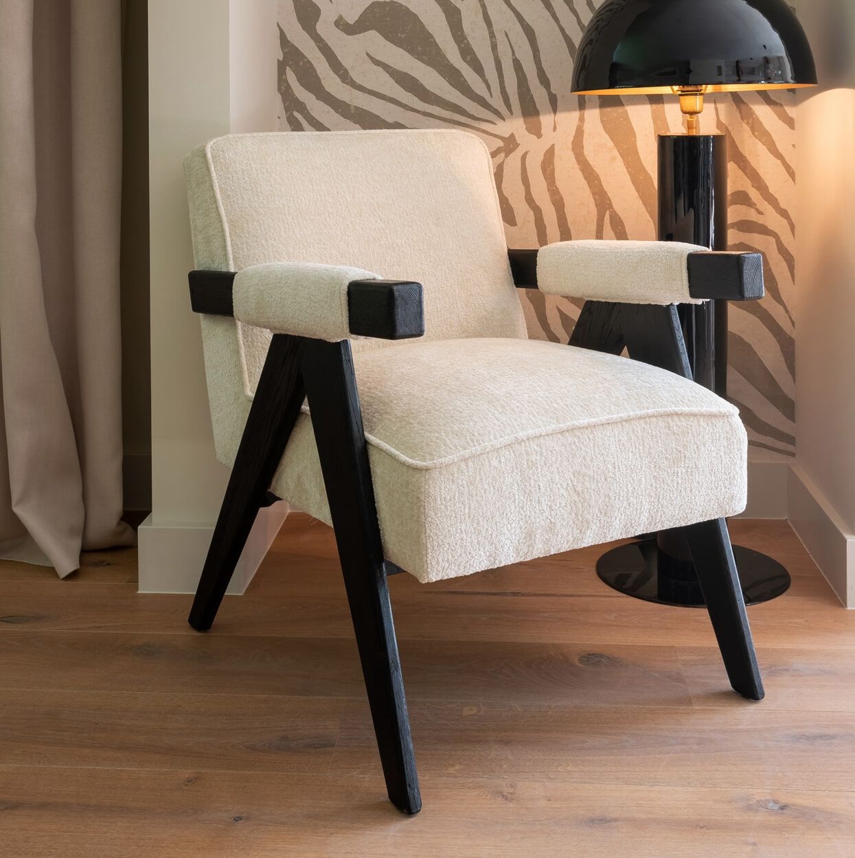 Richmond Cooper Fauteuil – Luxe Chenille in Beige