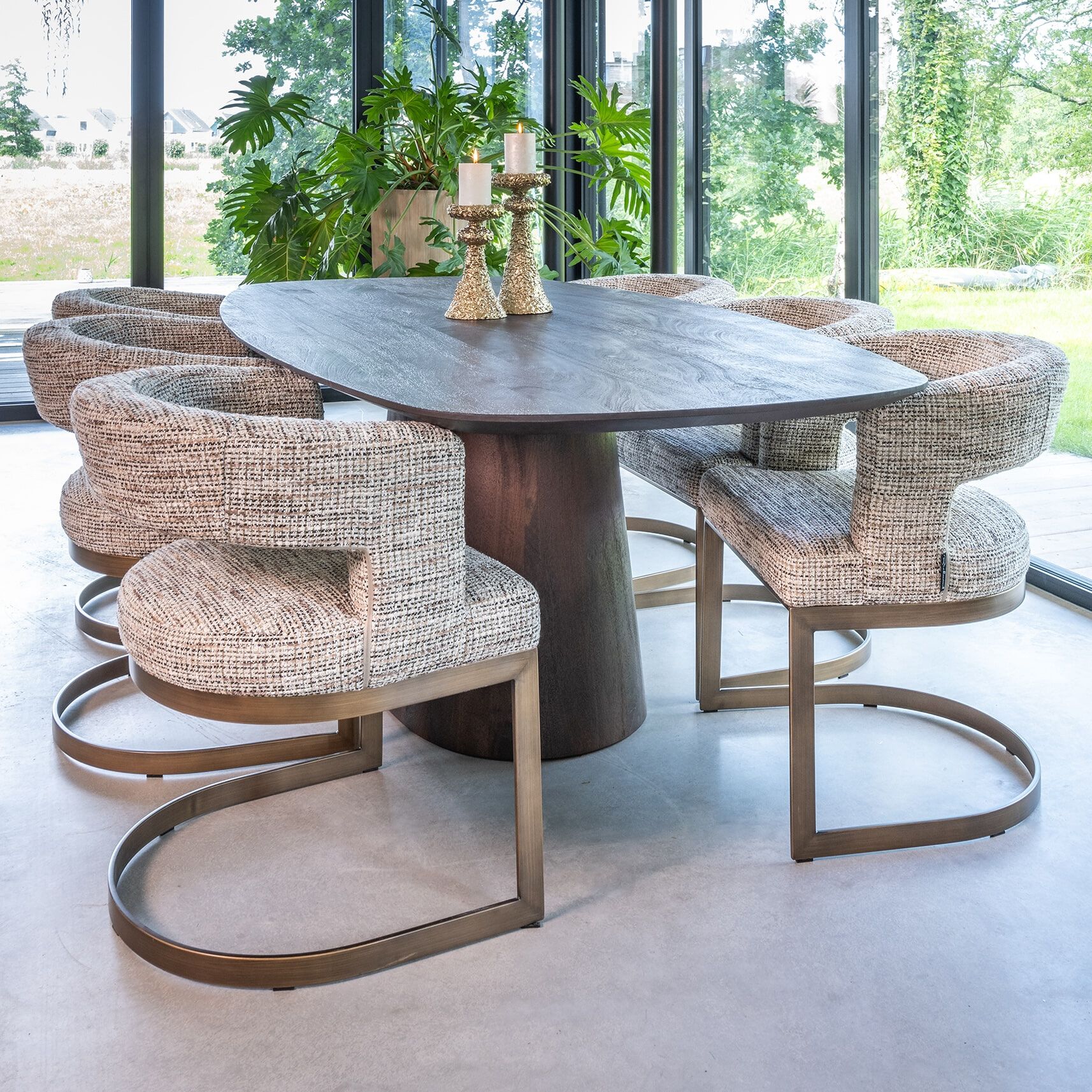 Richmond Deens Ovale Eettafel Alix – Mangohout, 230 × 120 cm, Donkerbruin