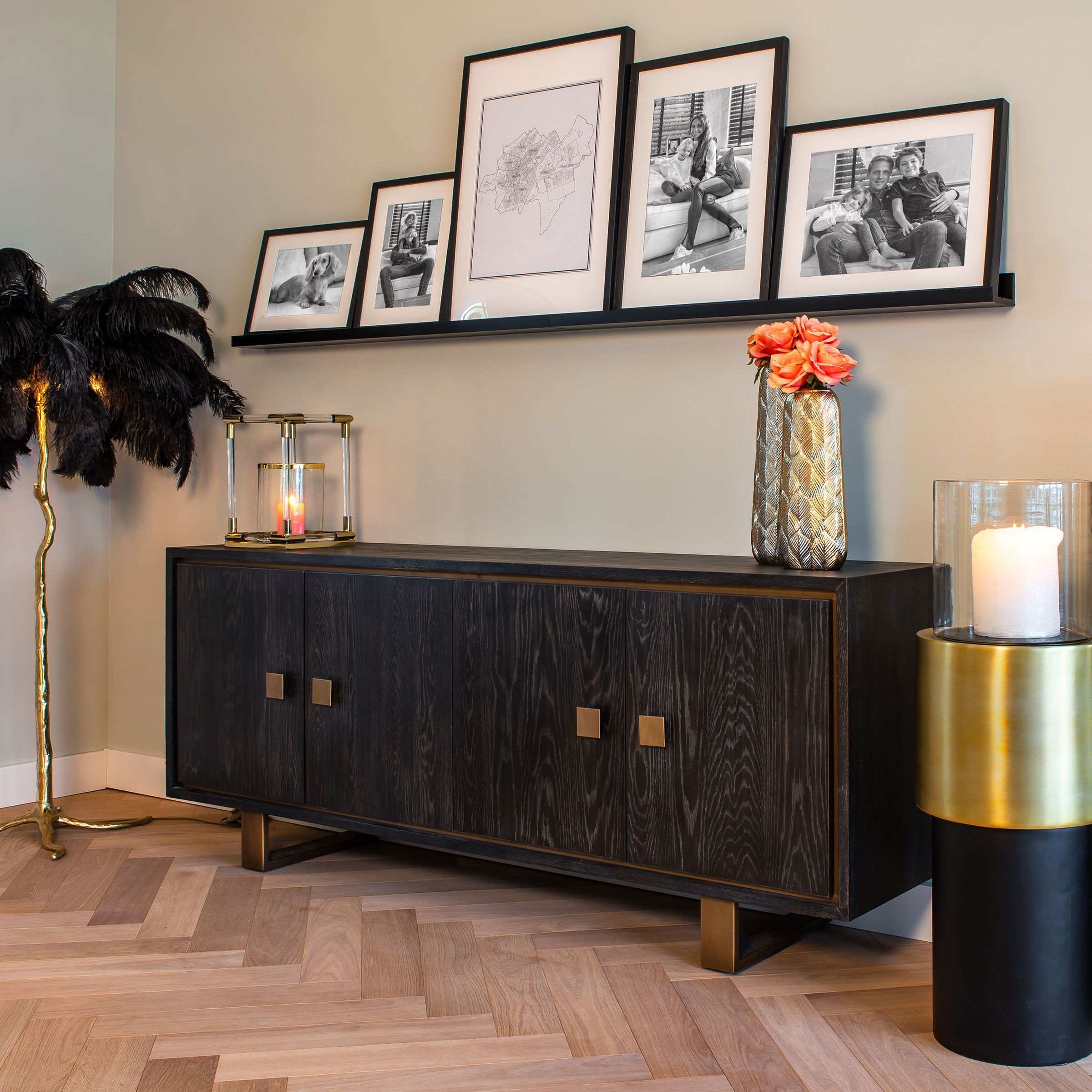 Richmond Dressoir Hunter – Zwart & Goud, 220 cm