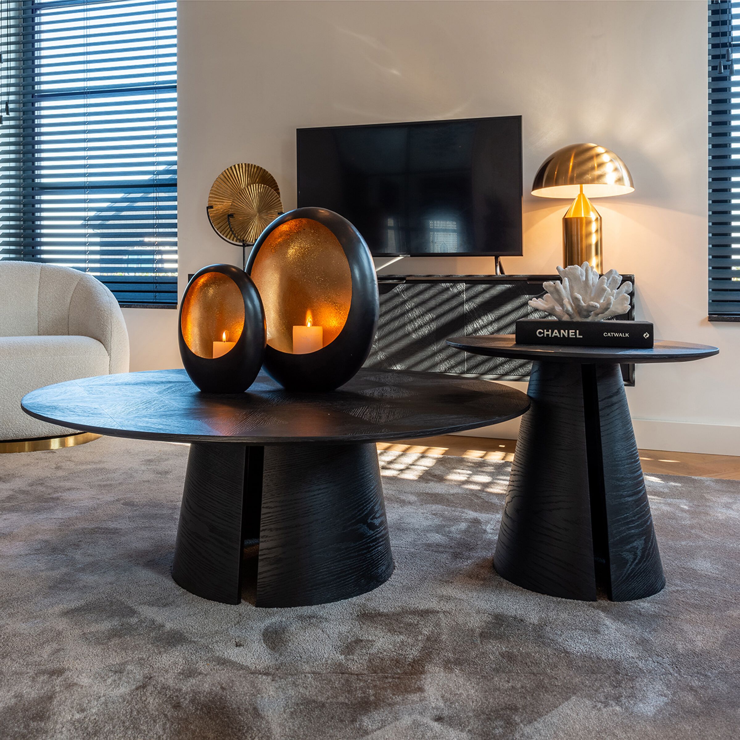 Richmond Interiors Blax Salontafelset – Elegante ronde eikenfineer tafels in zwart