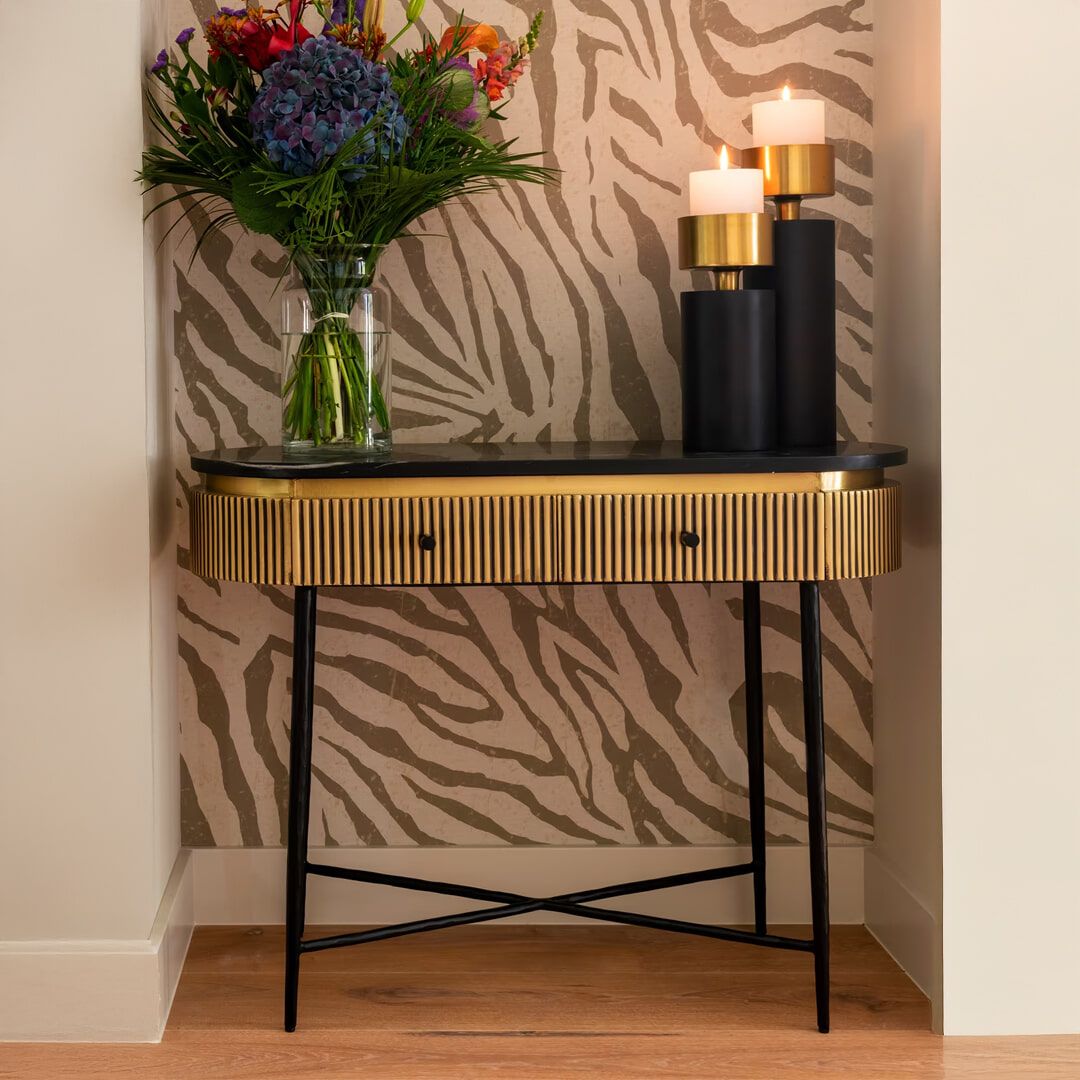 Richmond Ironville Sidetable – Luxe Marmer & Goudkleurig Messing (100 cm)