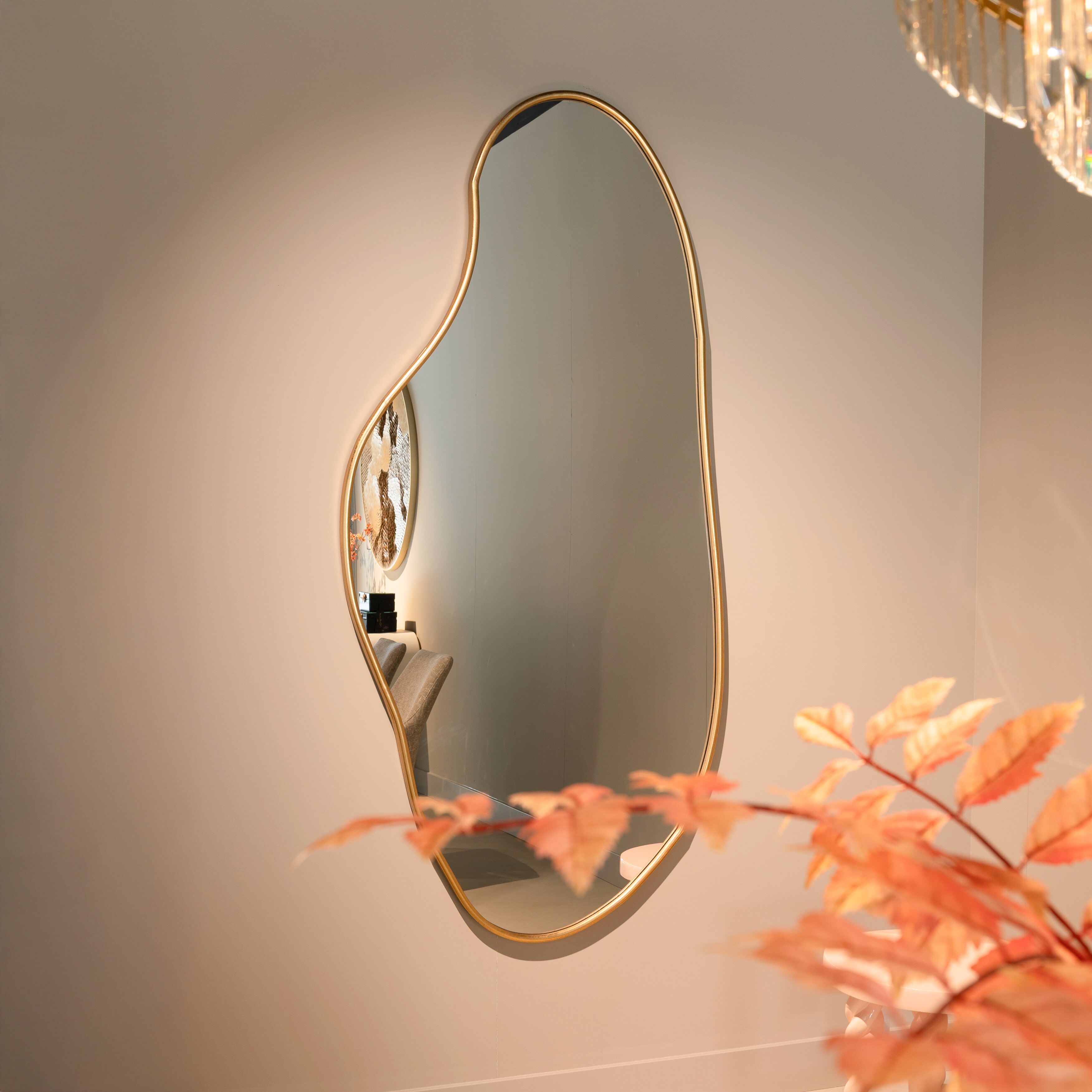Richmond Organische Spiegel Alton – Luxe Brushed Gold Statement voor Hal, Slaapkamer en Woonkamer