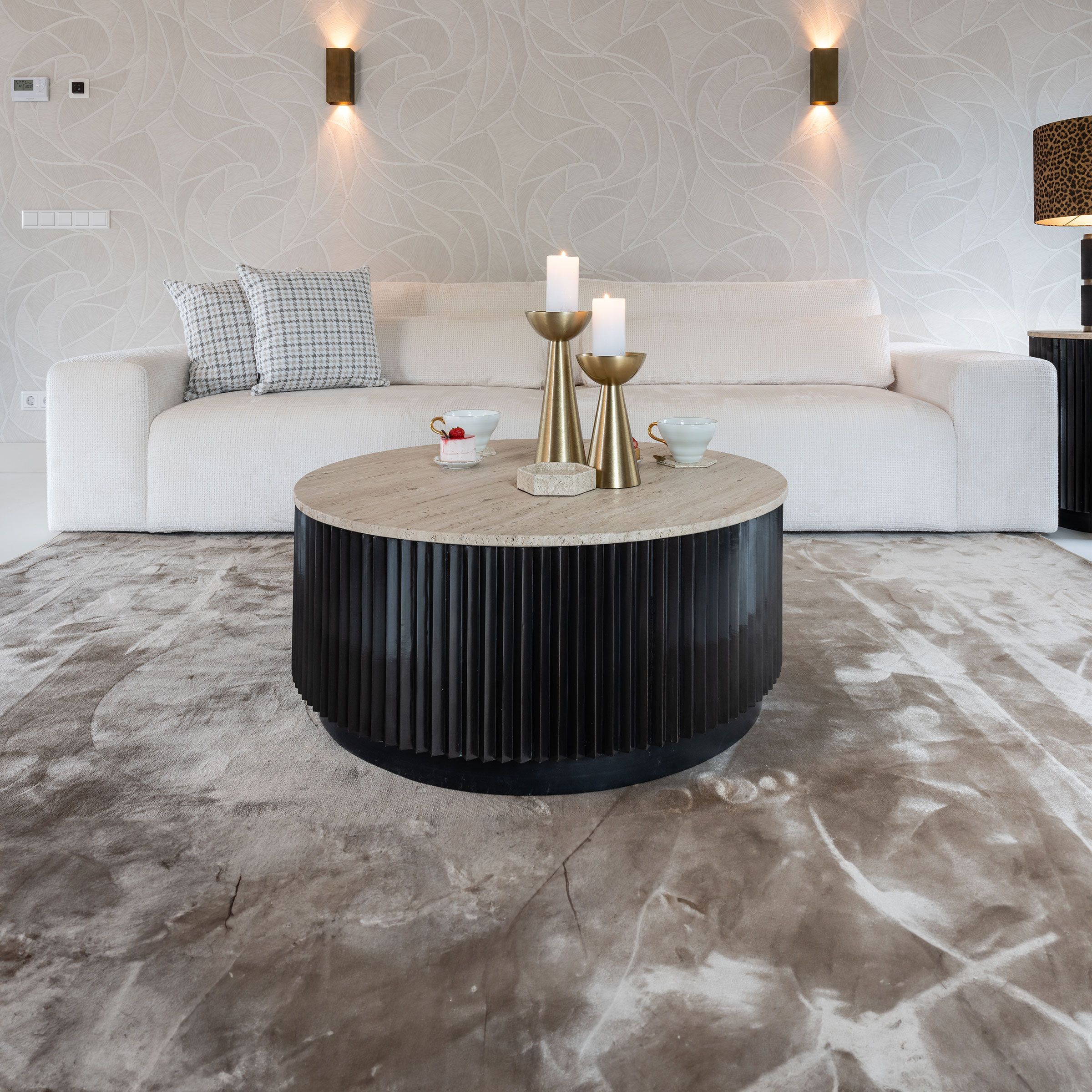 Richmond Ronde Salontafel Hampton – Travertijn & Zwart – Japandi stijl