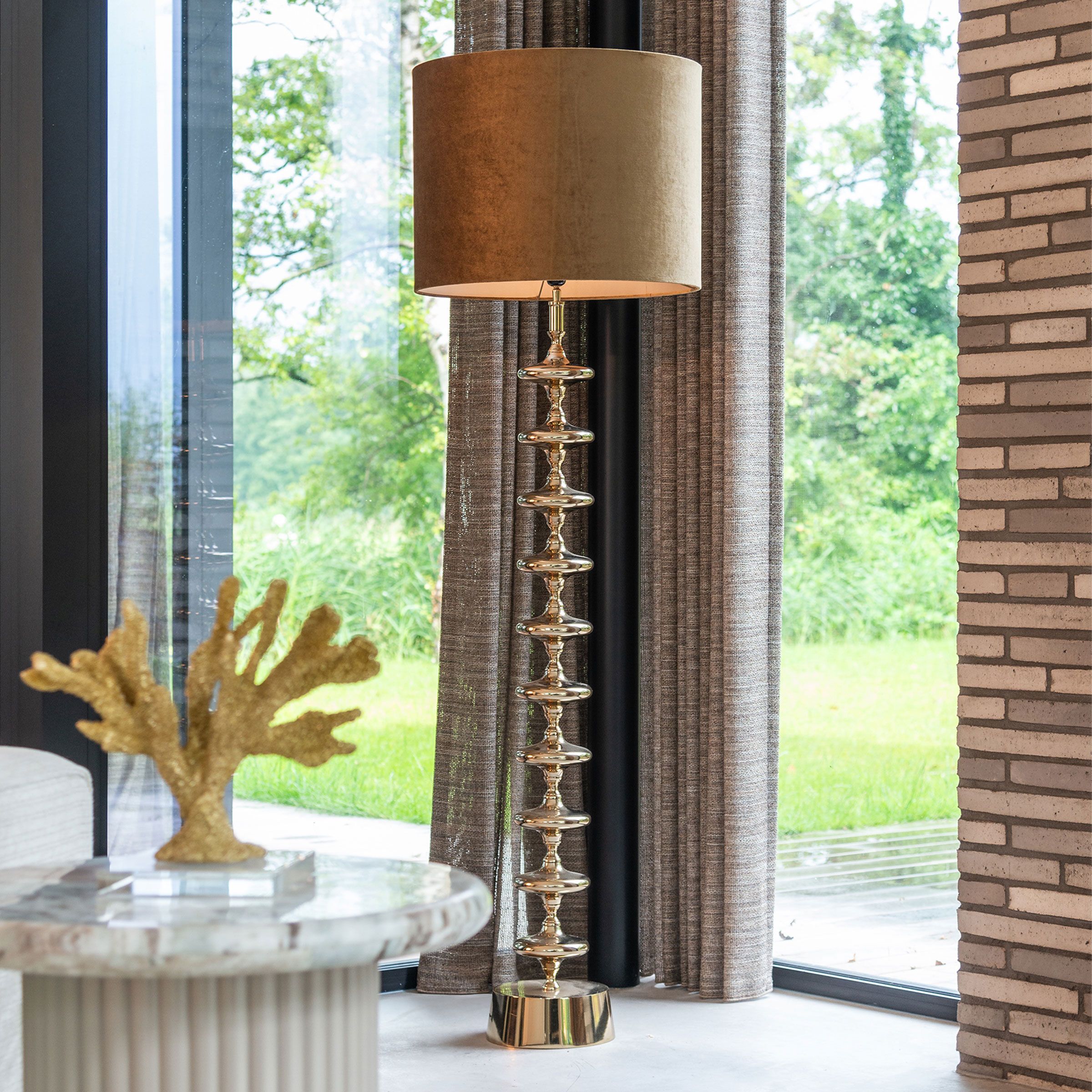 Richmond Vloerlamp Jane 138 cm – Luxe Gouden Lampenvoet voor Sfeervol Lezen en Decor