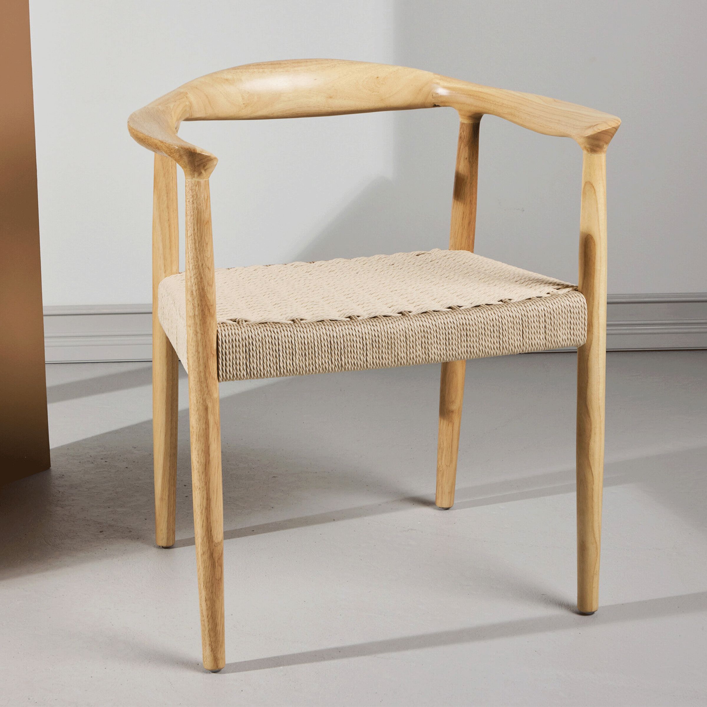 Riko Eetkamerstoel – Natuurlijke Elegantie van Rubberhout en Touw