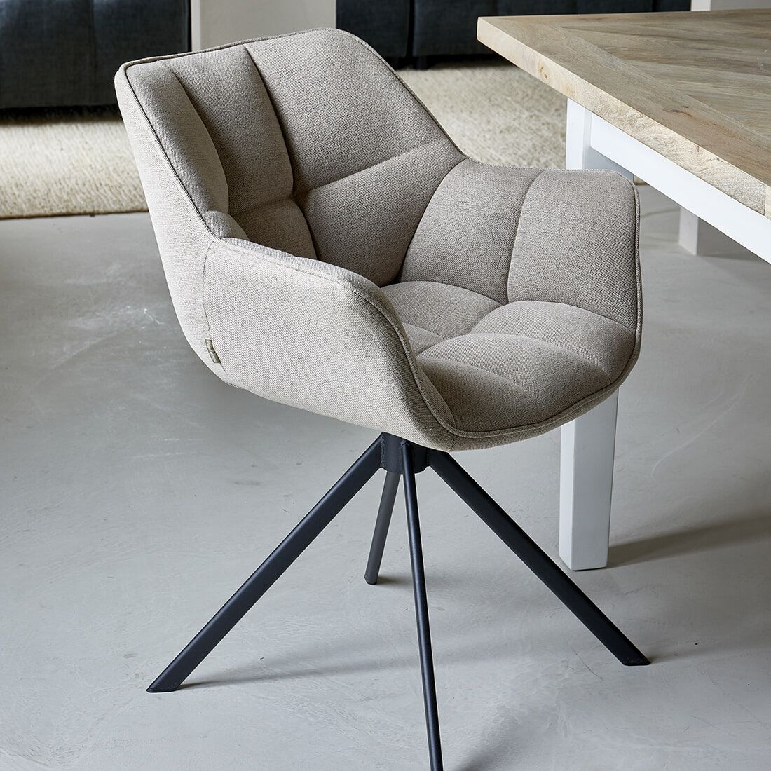 Rivièra Maison Draaibare Eetkamerstoel Carnaby – Light Flax