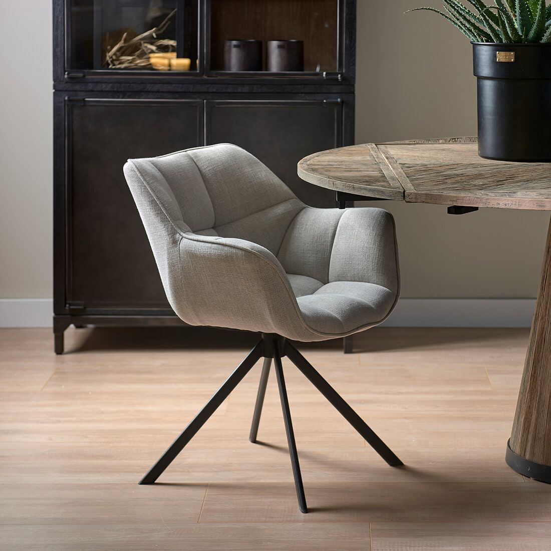Rivièra Maison Draaibare Eetkamerstoel Carnaby – Luxe in ‘Fabulous Flax’