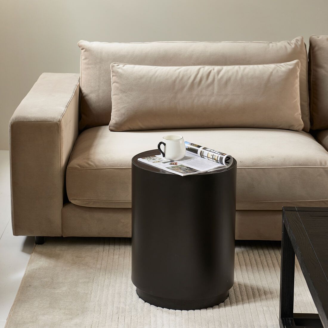 Rivièra Maison Hollywood Hills ronde bijzettafel – mangohout & zwart metaal