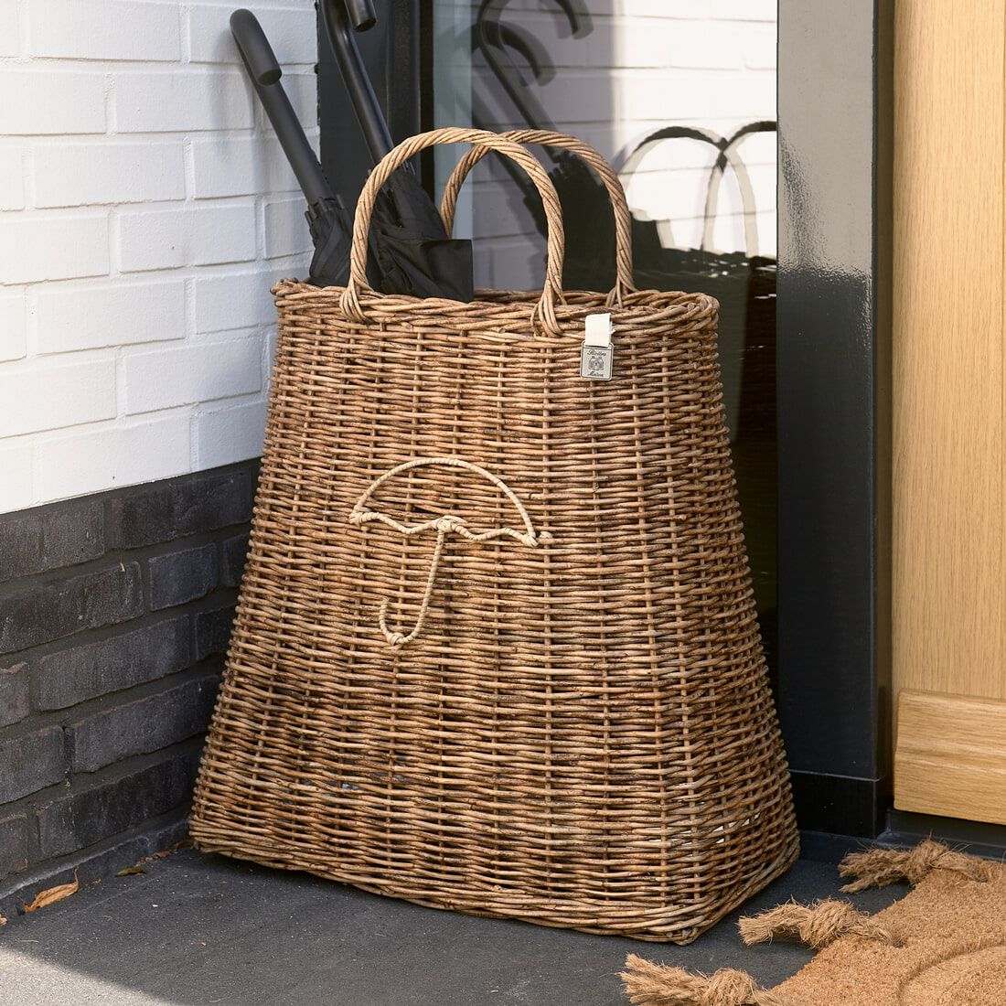 Rivièra Maison Paraplumand Rattan Tas – Stijlvolle Bescherming voor je Paraplu