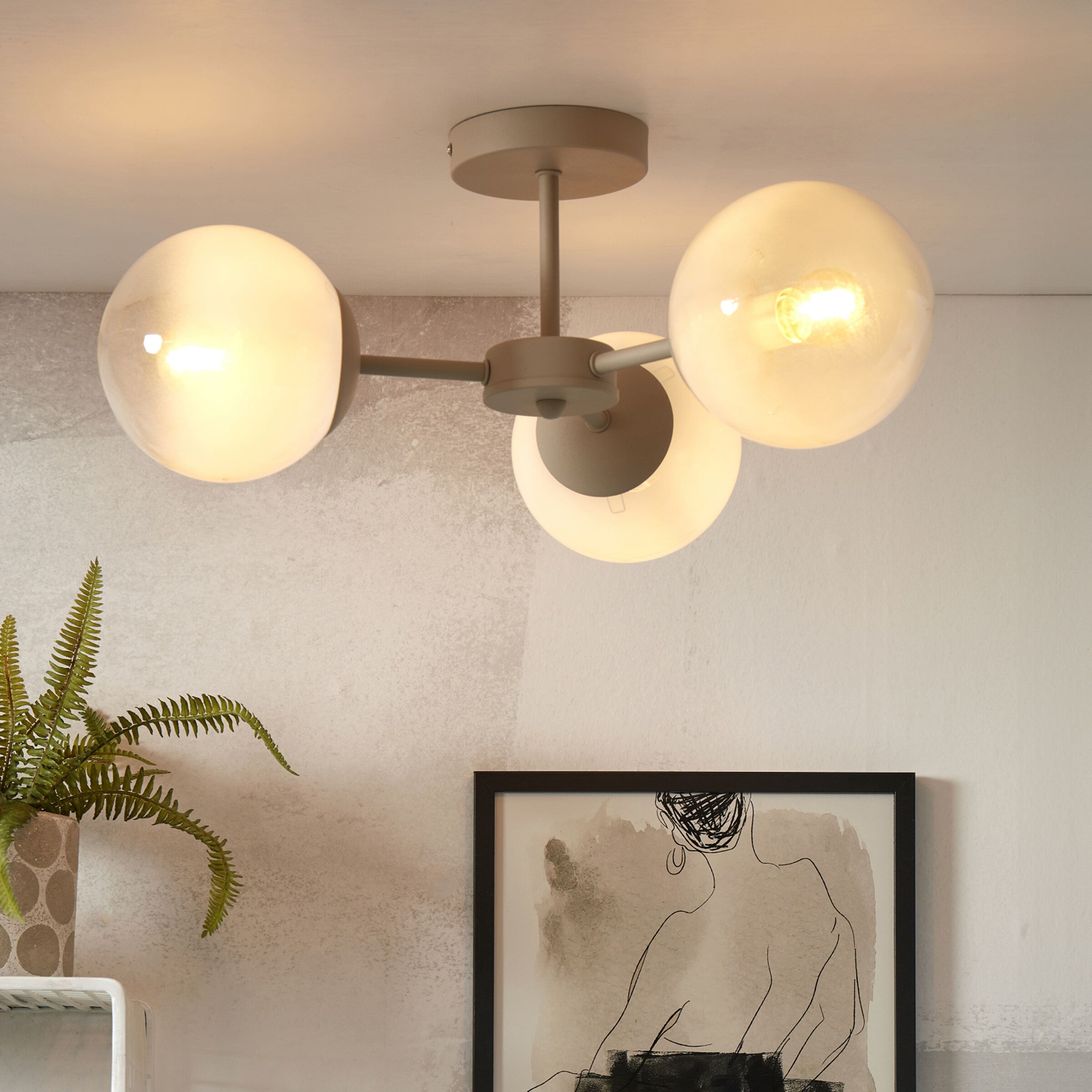 RoMi Aspen 3‑lampen plafondlamp – Stralende wit‑grijze elegantie voor elke ruimte