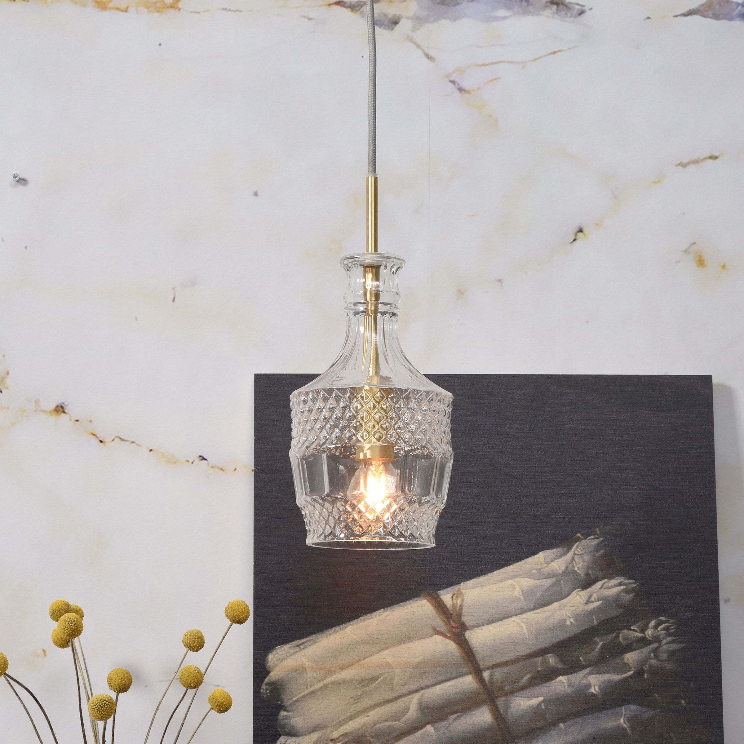 RoMi Brussels Hanglamp – Gouden Glas met Strakke Vorm