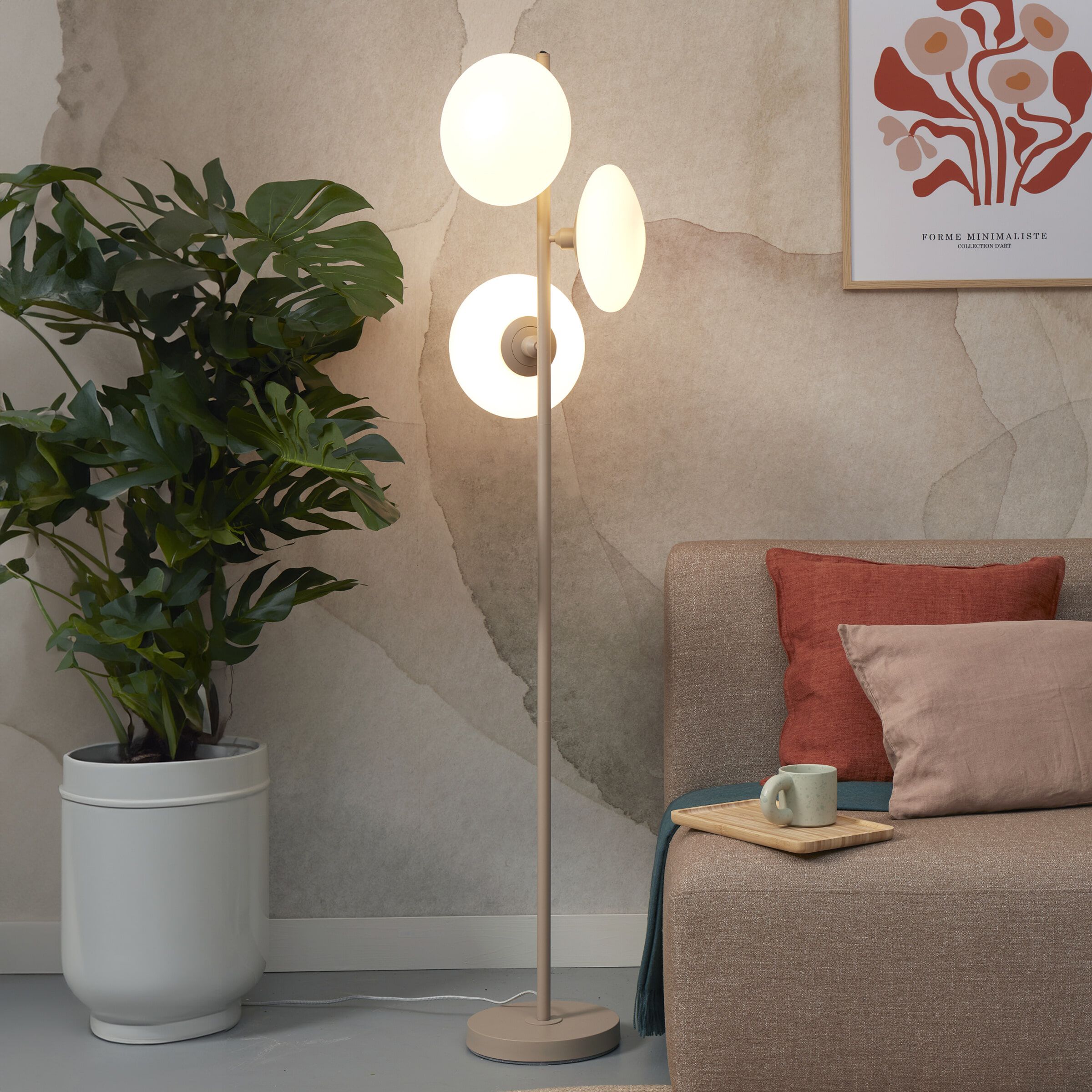 RoMi Sapporo 3‑lampen Vloerlamp – Bruine elegantie in 161 cm hoogte
