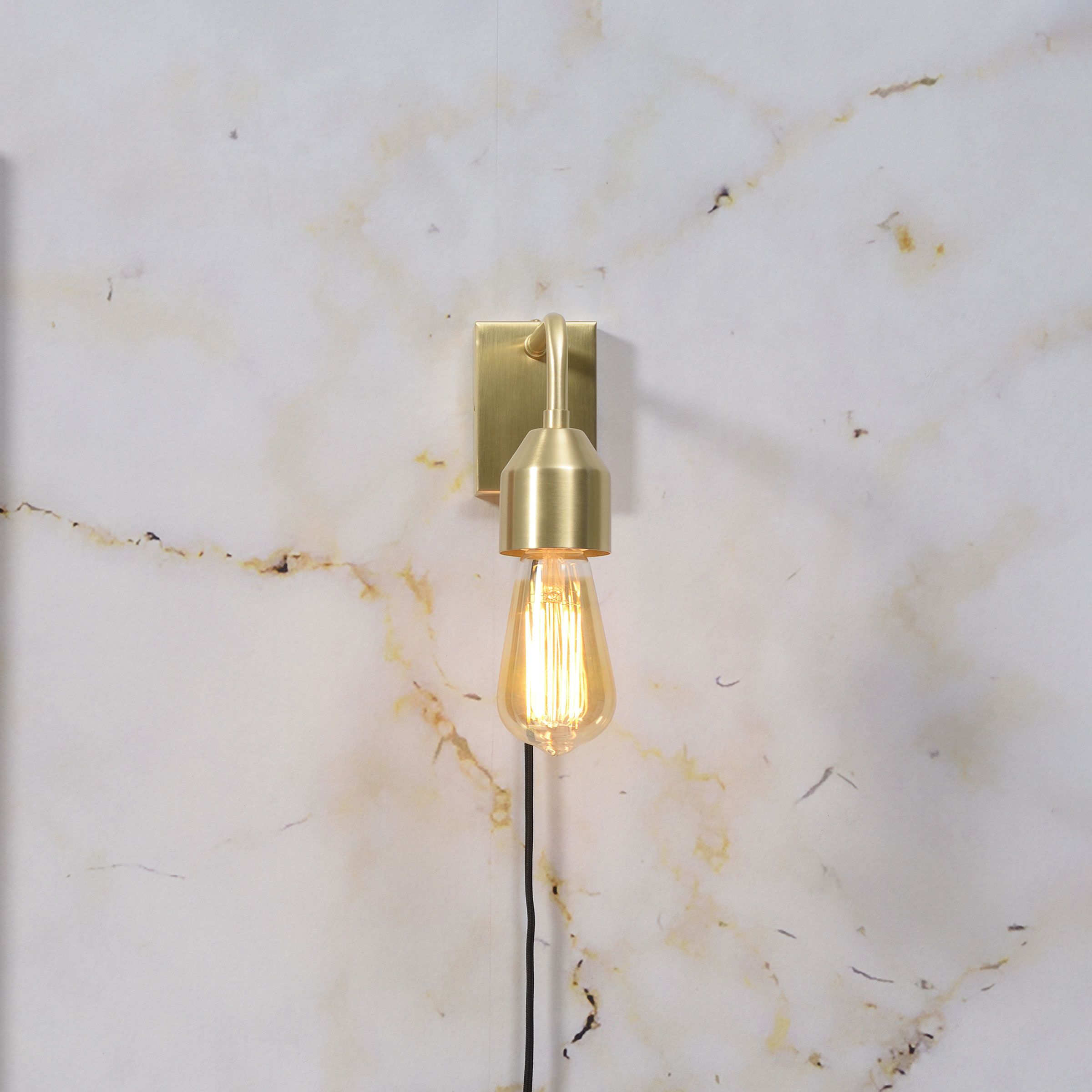 RoMi Wandlamp Madrid – Luxe Gouden Finish voor een Stralend Interieur
