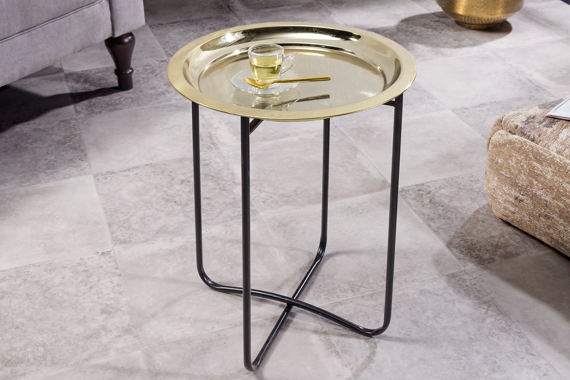 Ronde bijzettafel Casablanca – Goud‑messing en zwart, 50 cm, compact en flexibel