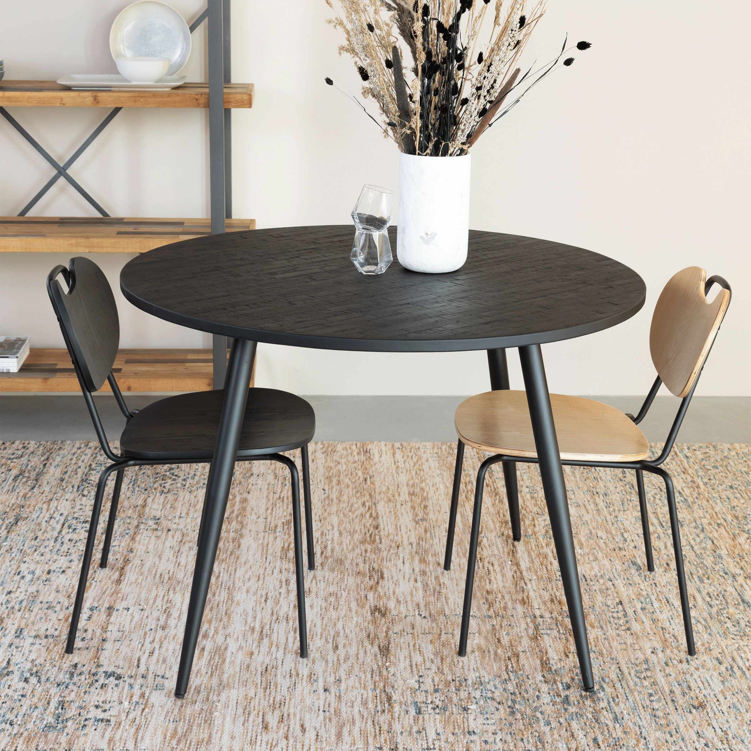 Ronde eettafel Everton – Zwart, 110 cm – Duurzaam design van ZILT