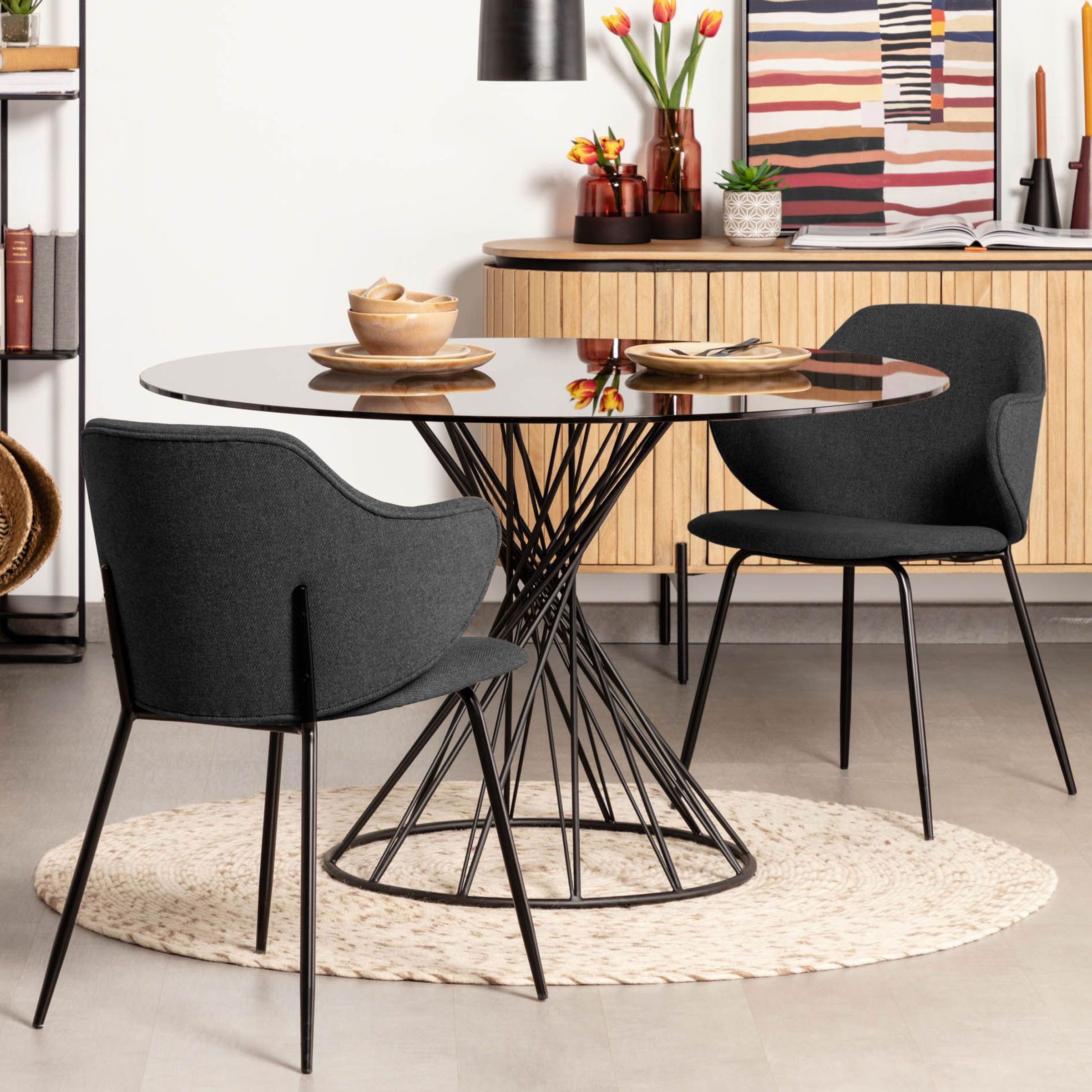 Ronde eettafel Niut van Kave Home – Strak zwart glas 120 cm