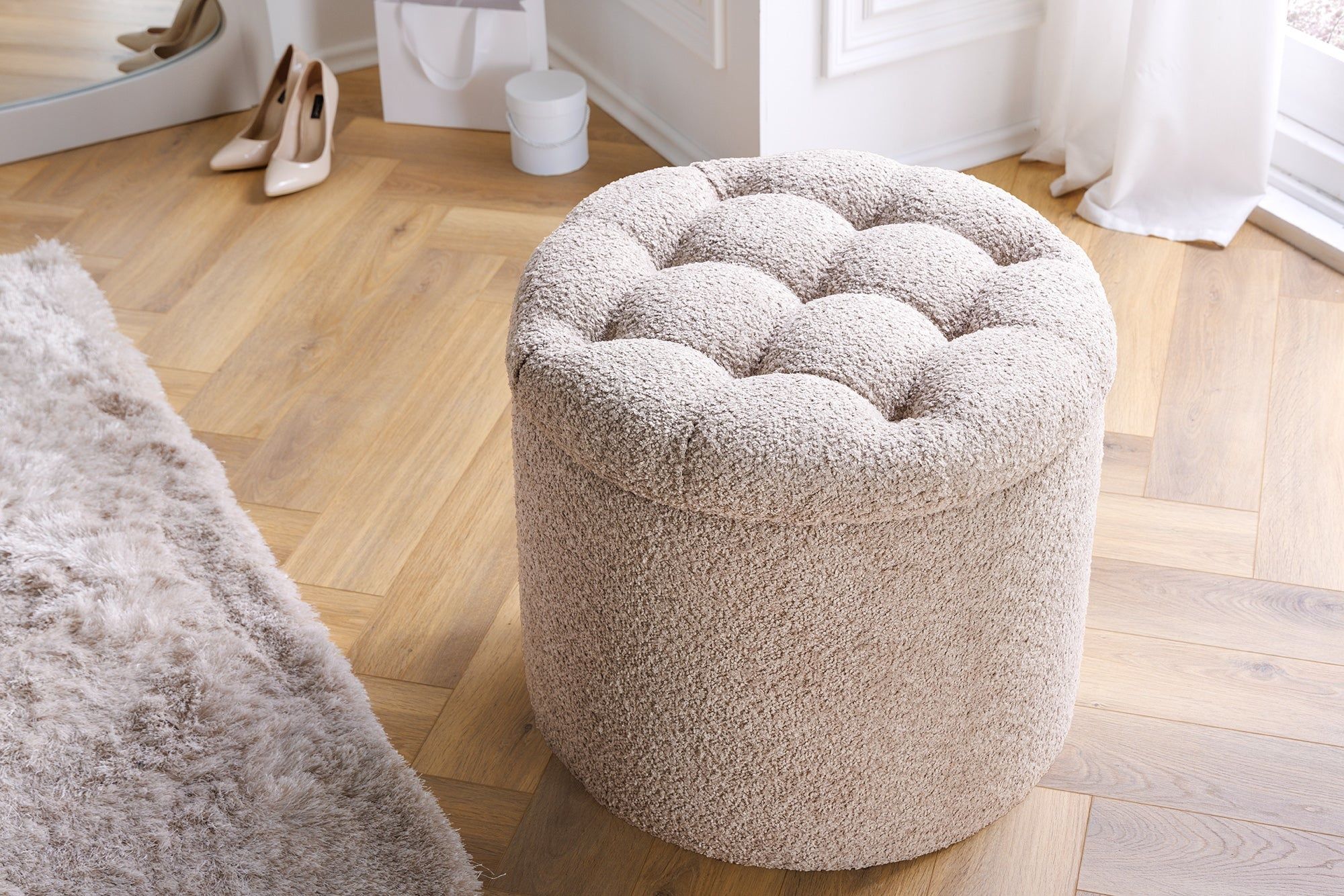 Ronde kruk Modern Baroque 50 cm – champagne bouclé met verborgen opbergruimte
