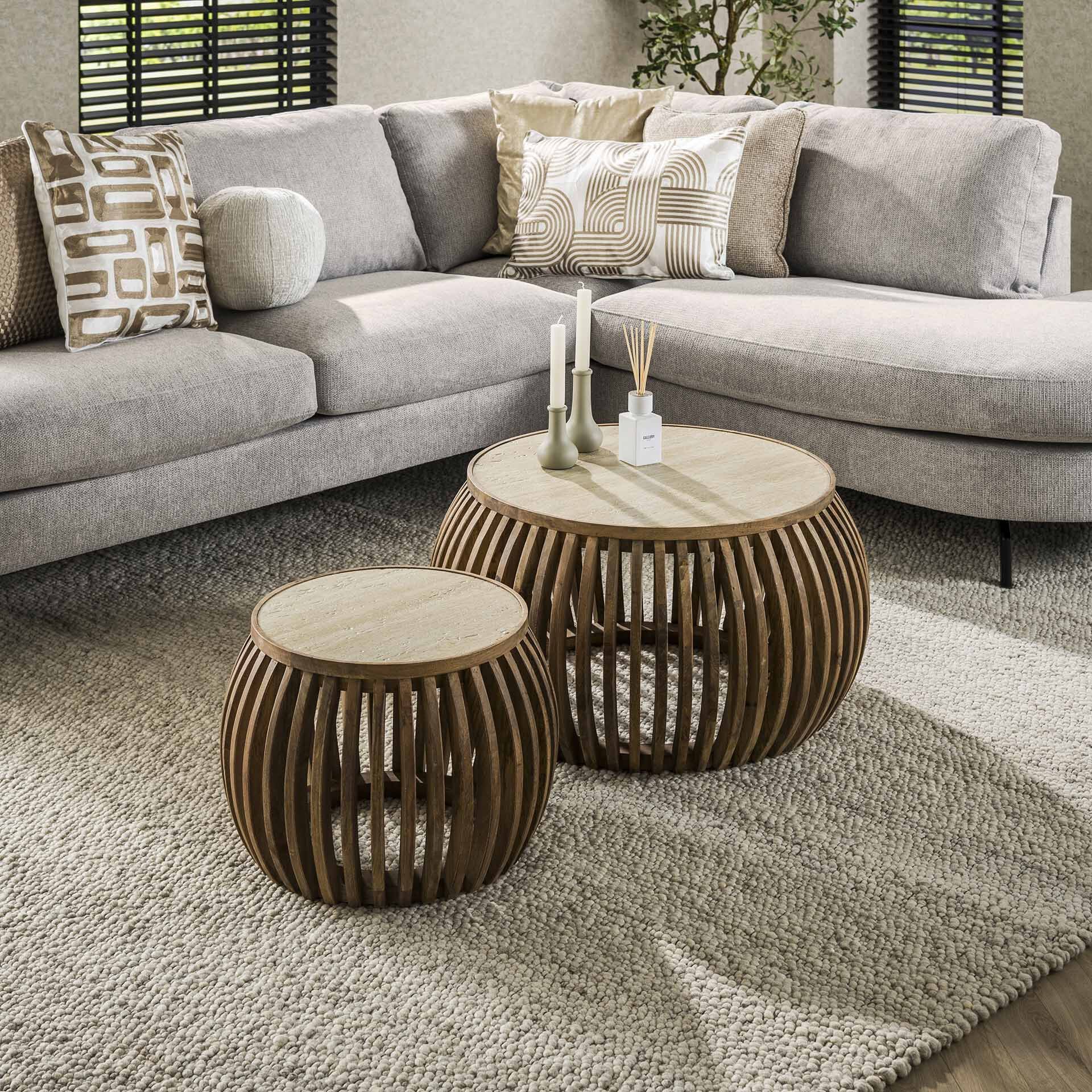 Ronde Salontafel Beckie – Mangohout & Travertinlook, Set van 2