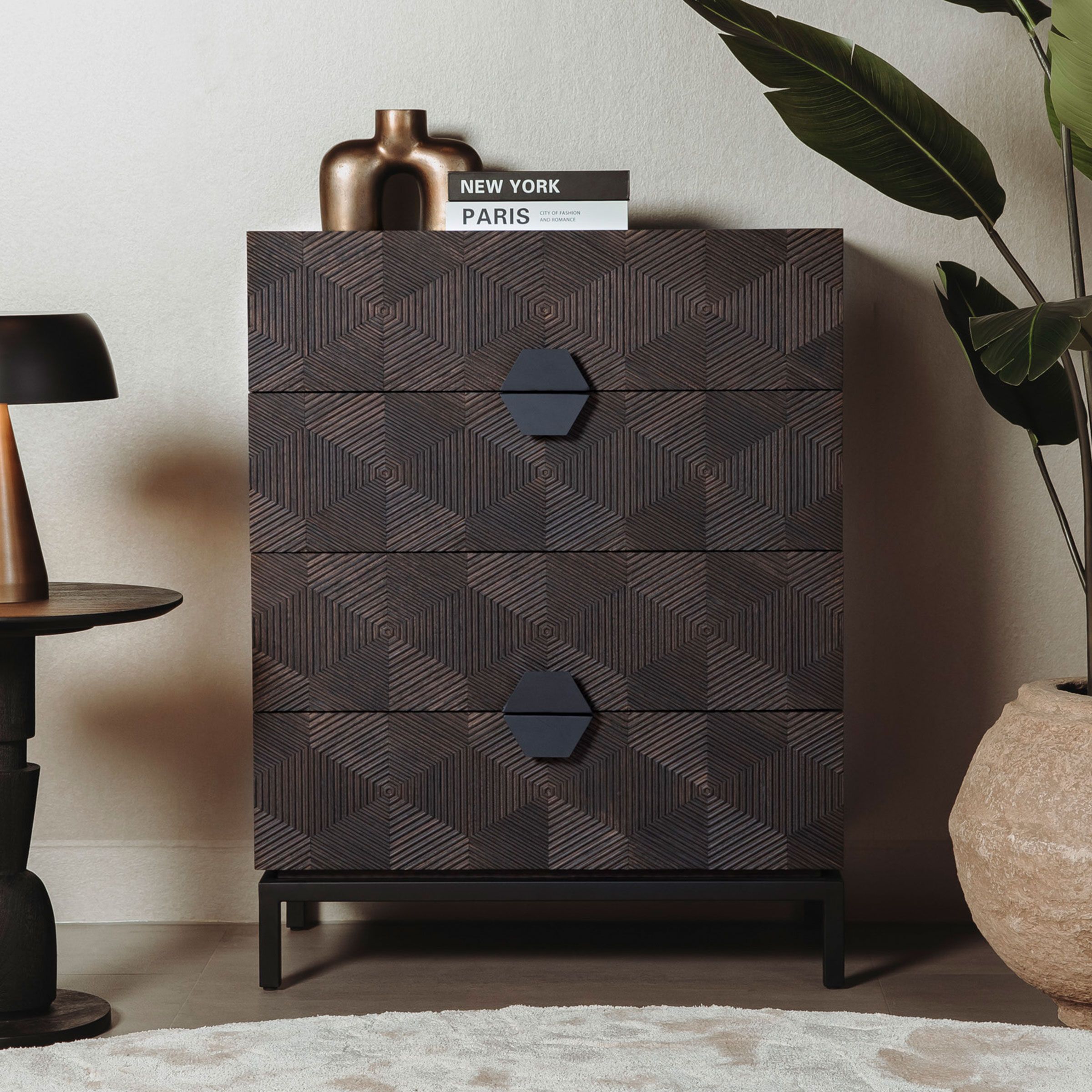 San Marino eiken ladekast met 4 lades – Tijdloos design van Tower Living