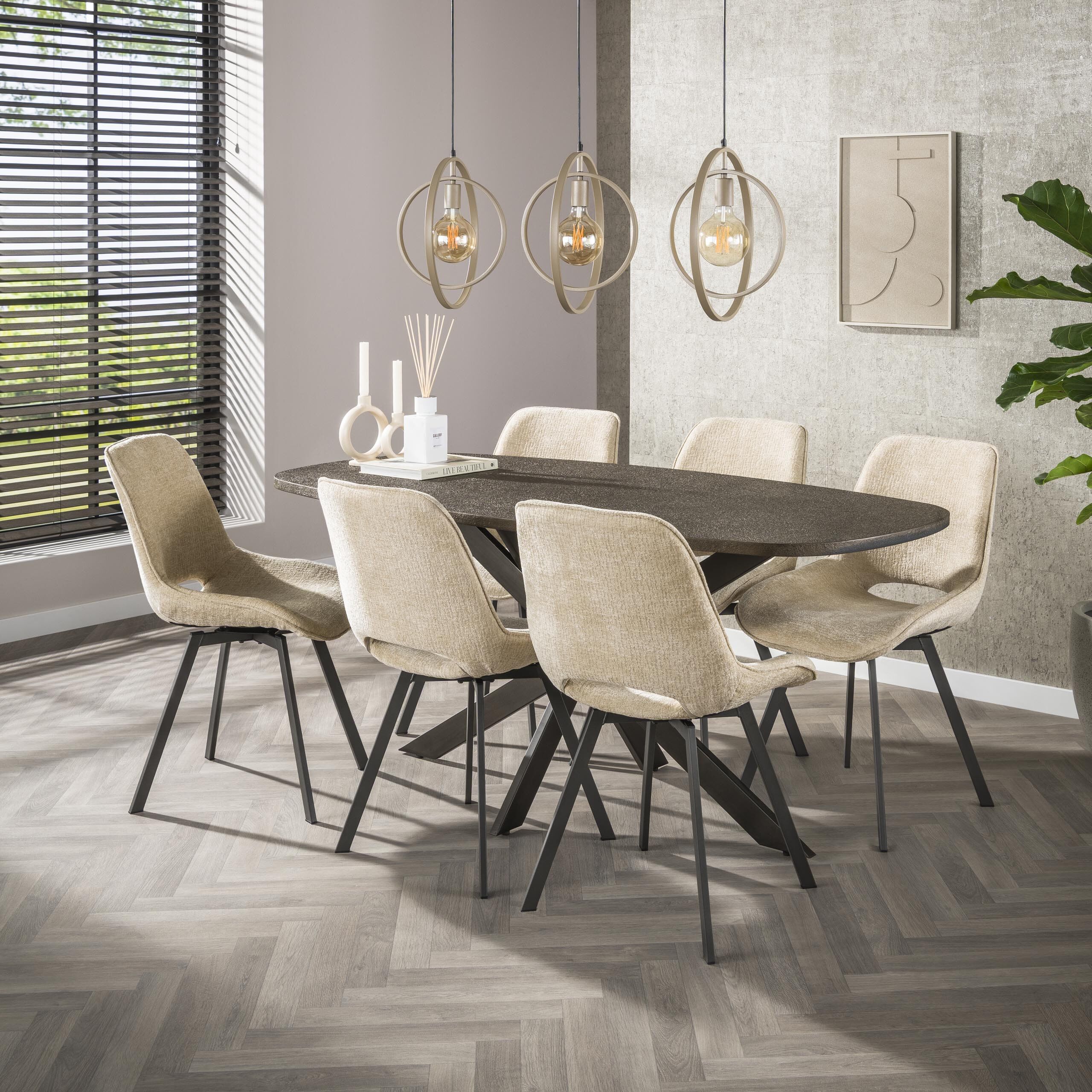 Shakira Liquid Metal Ovale Eettafel – Brons, 180 × 90 cm