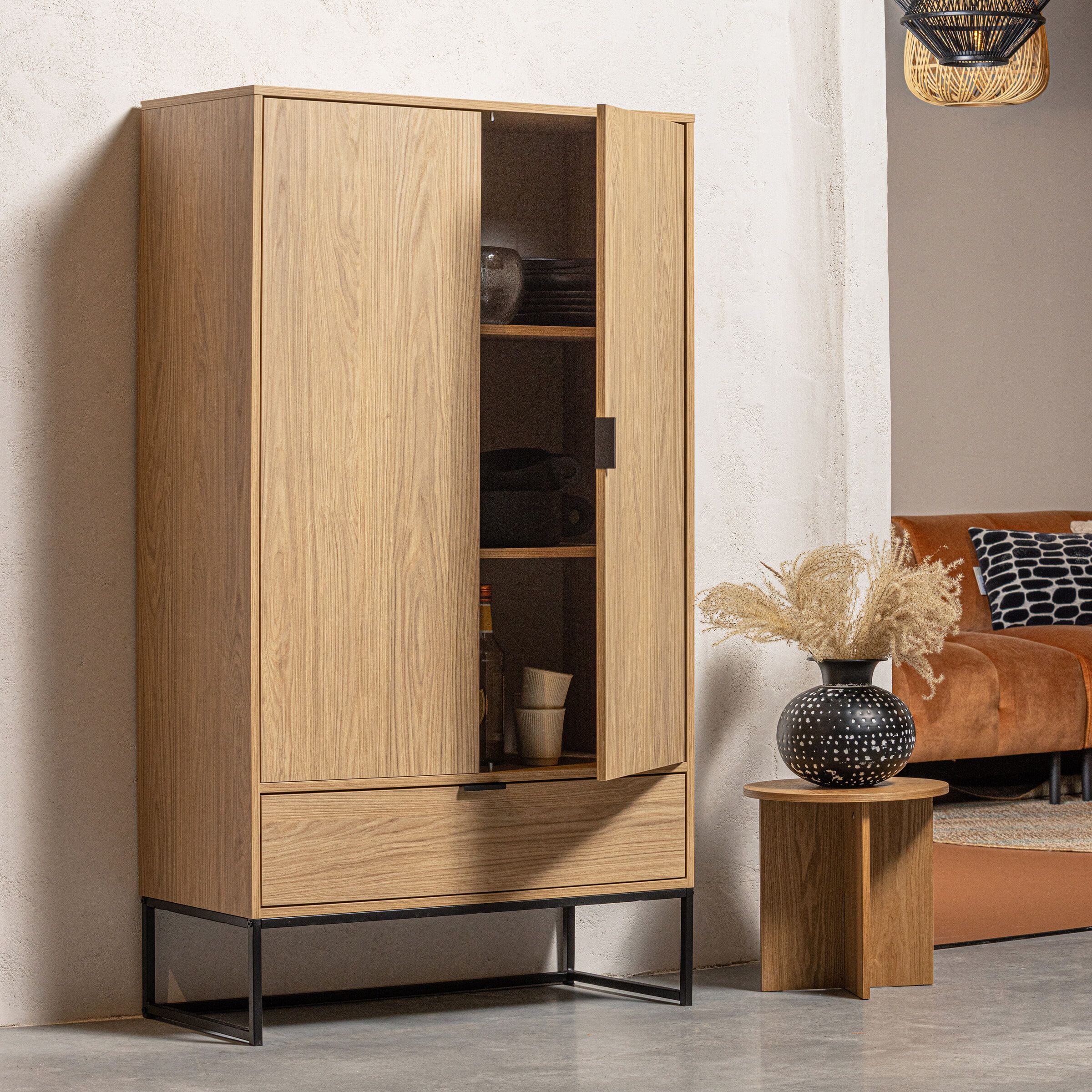 Silas Opbergkast in Eiken – Stoer & Functioneel voor elk Modern Interieur