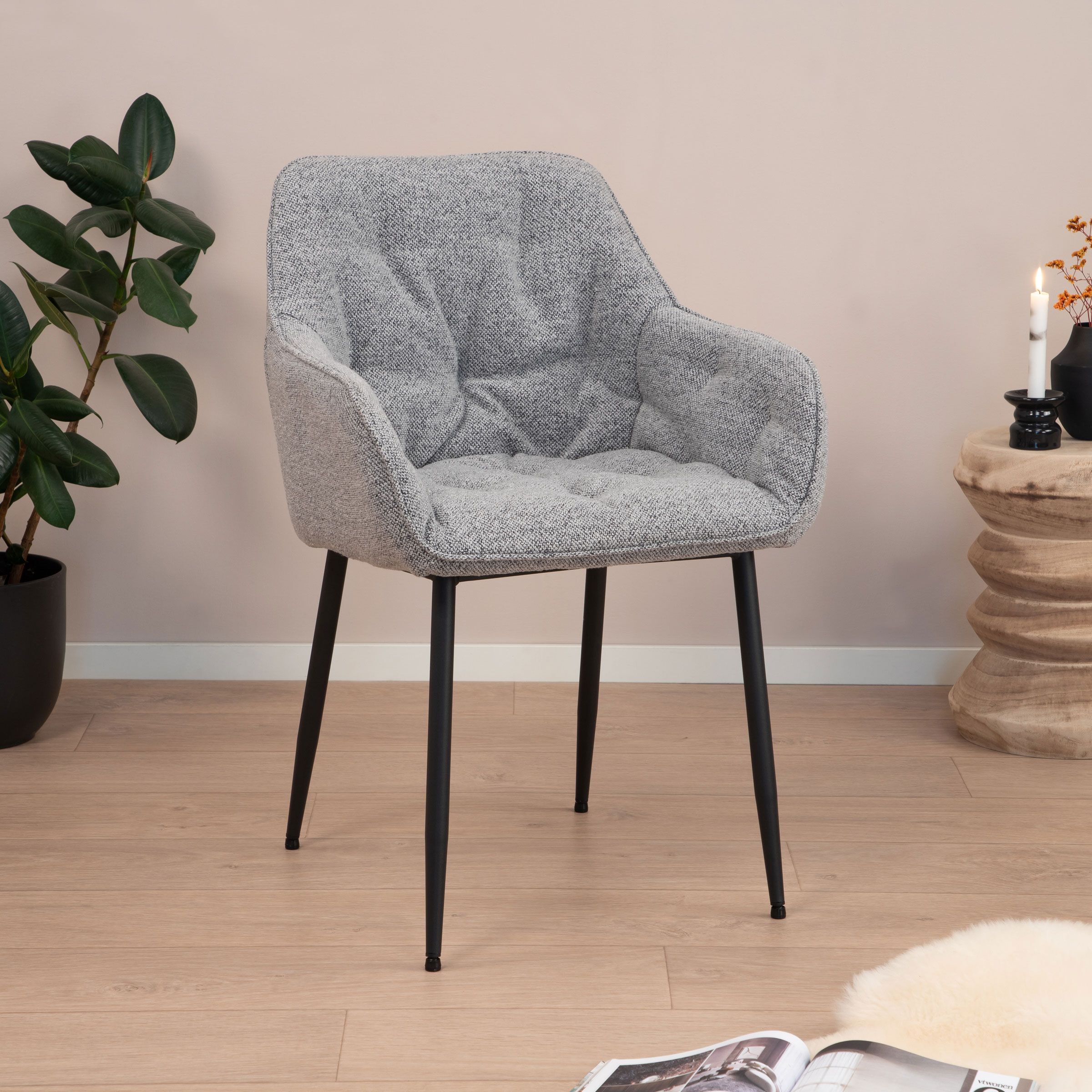 Sohome Milly Eetkamerstoel – Luxe bouclé in stijlvol grijs