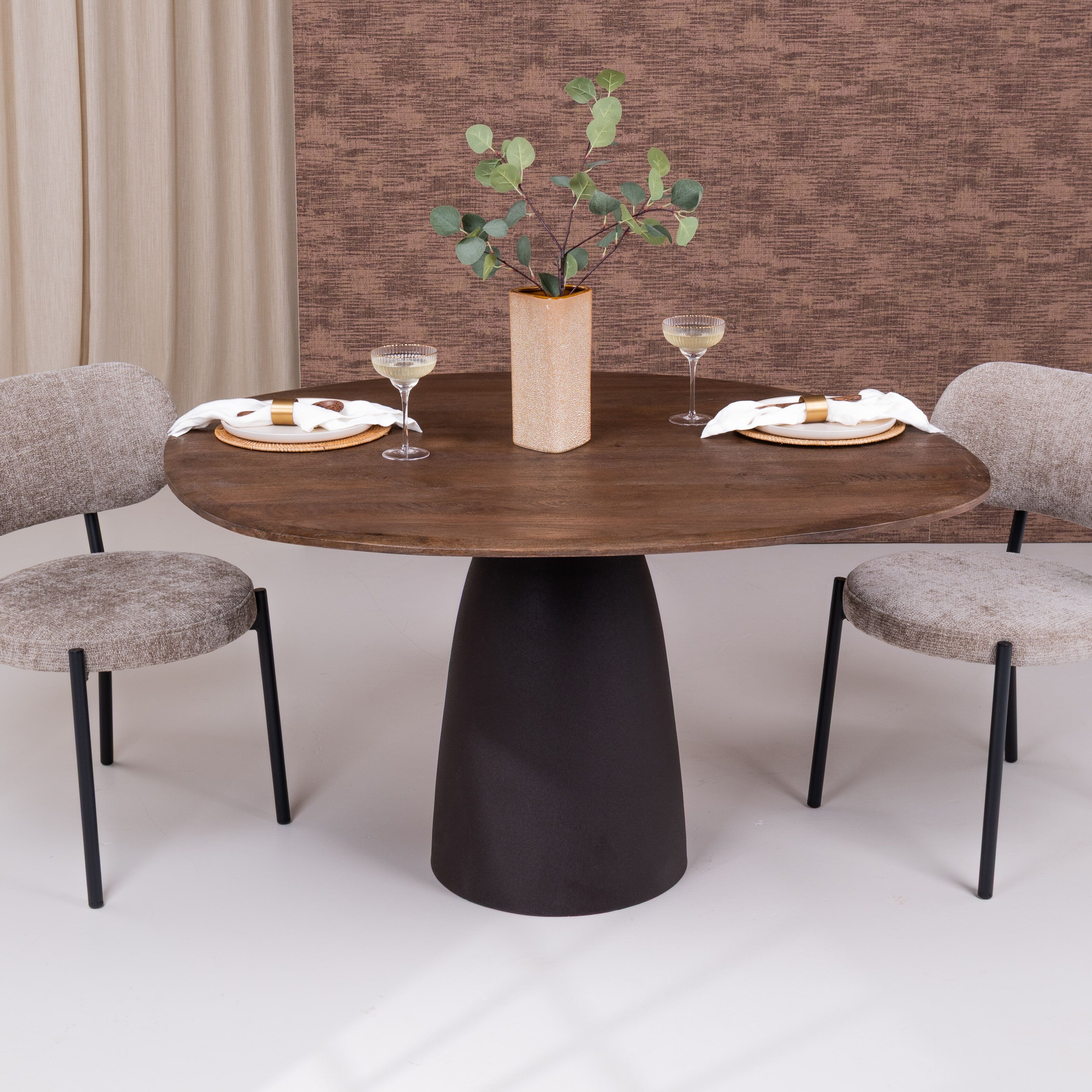 Sohome Organische eettafel Madin – 140 cm, espresso mangohout